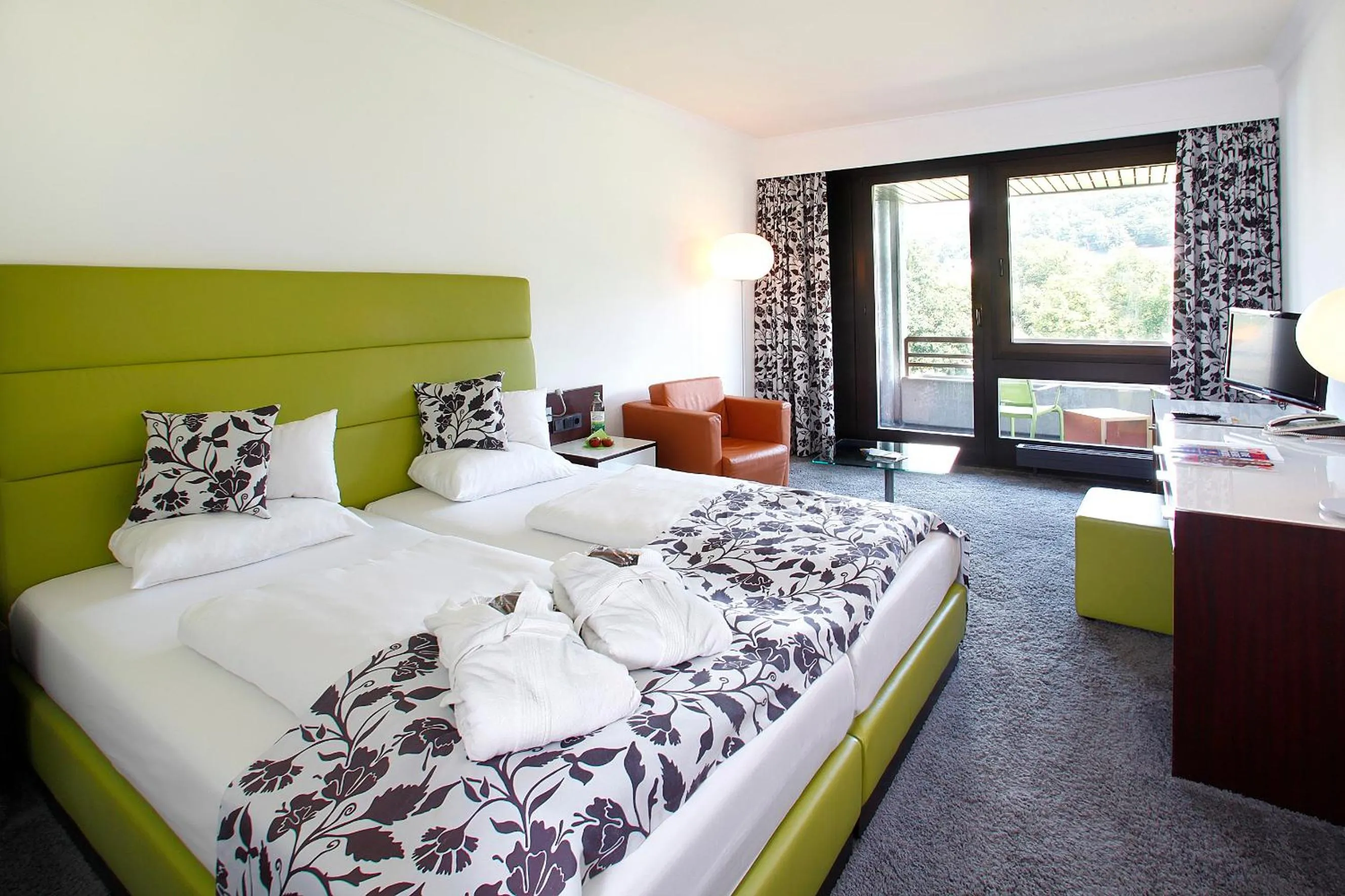 Photo of the whole room, Bed in Hotel an der Therme