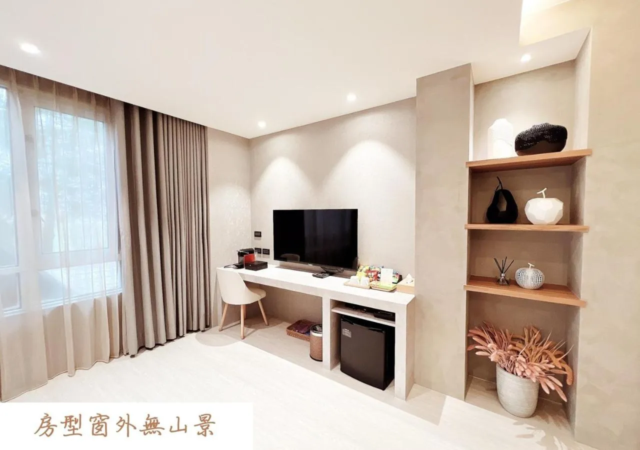 TV and multimedia in Cingjing Florence Resort Villa