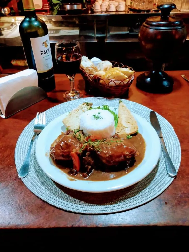 Restaurant/places to eat in hotel le Massilia