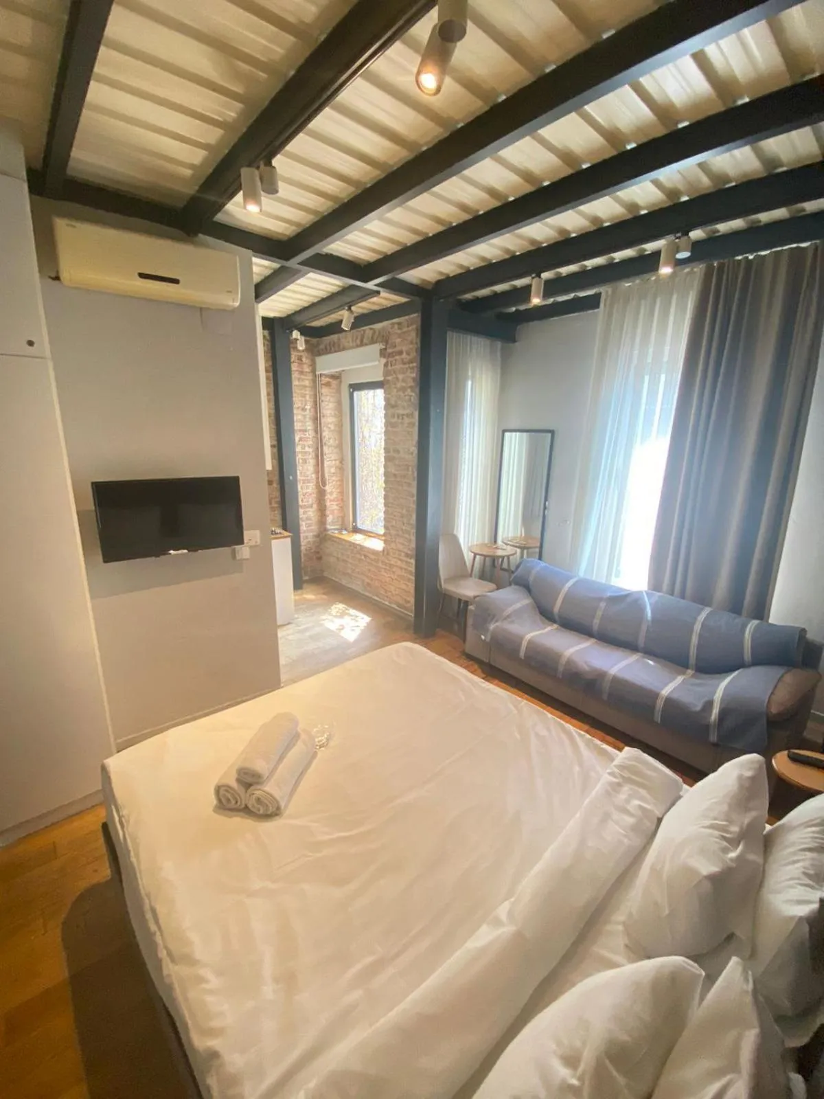 Bed in Taxim No18 Boutique Hotel