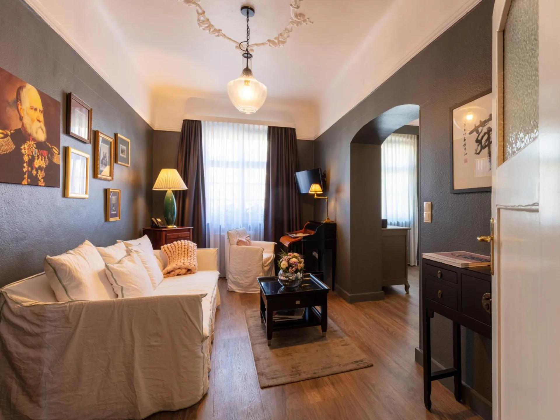 Living room, Bed in Hotel Würzburger Hof ****