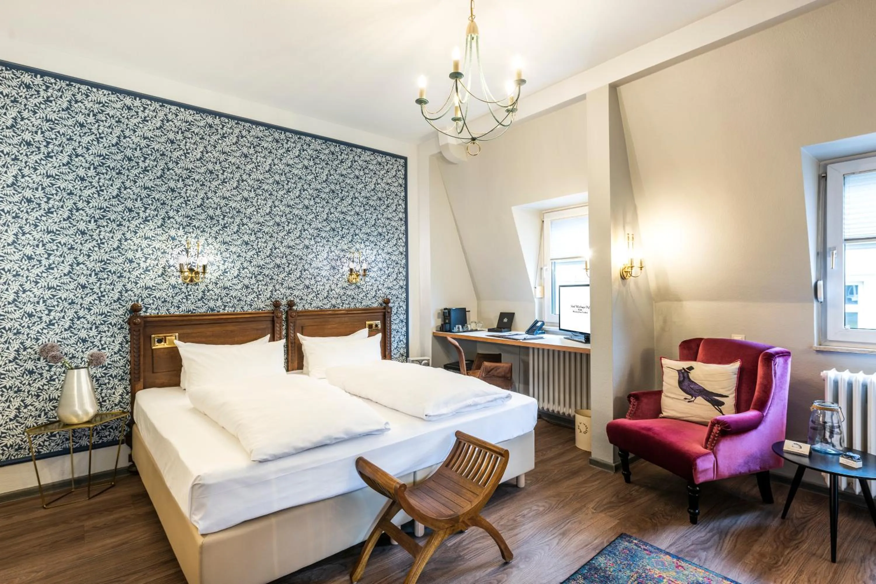 Bed in Hotel Würzburger Hof ****