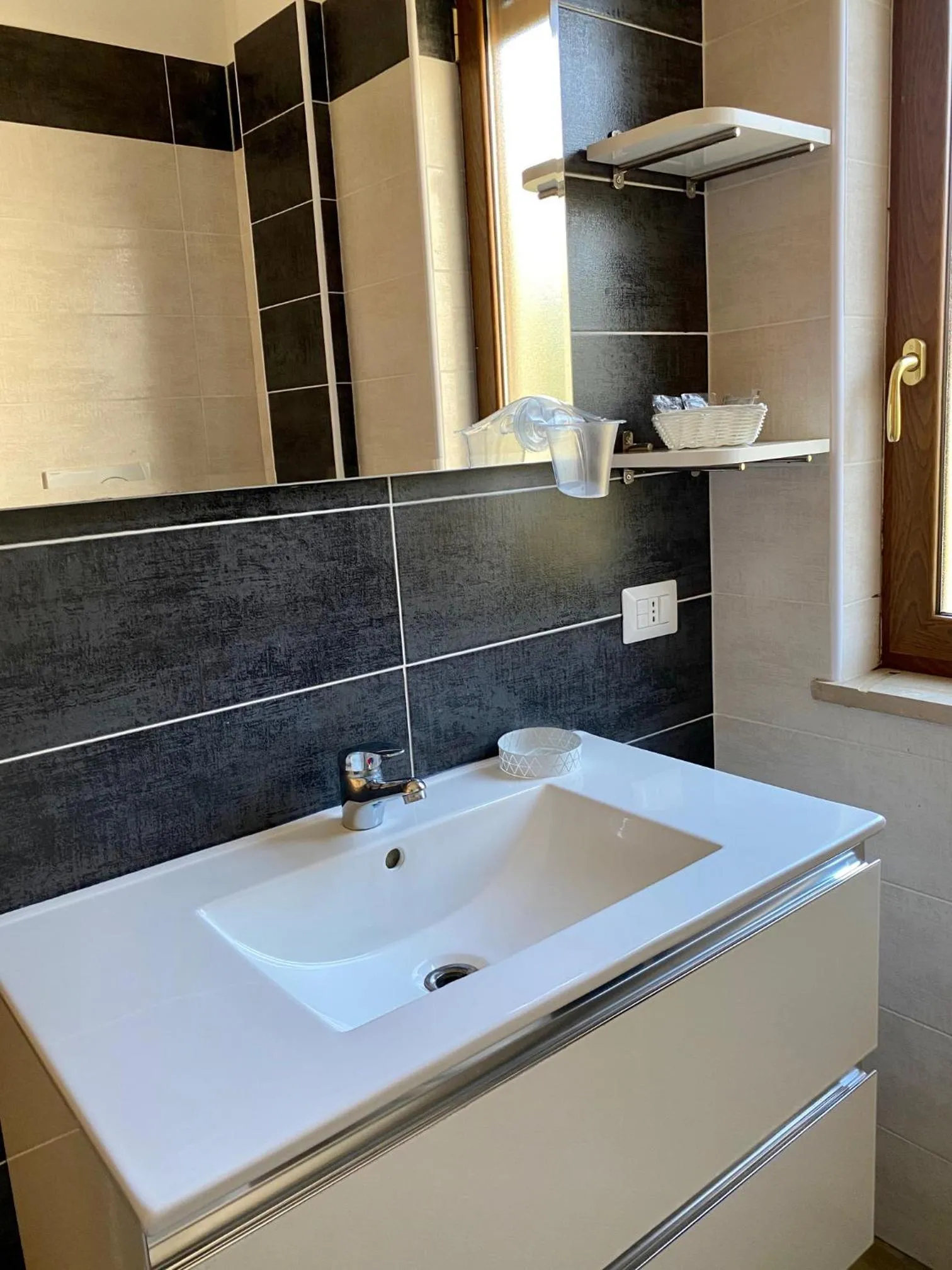 Bathroom in Caruso Rooms