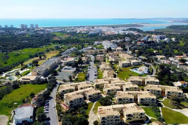 Area and facilities in Casa Dourada