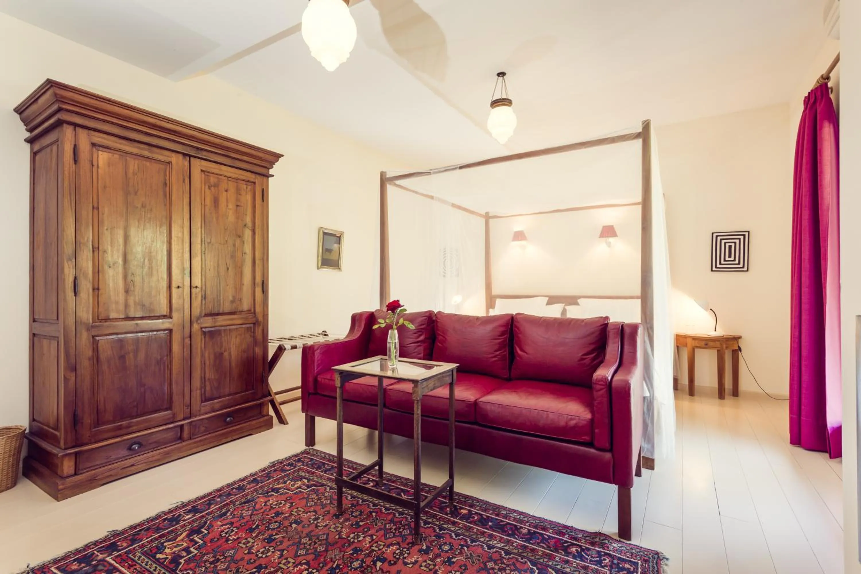 Photo of the whole room, Bed in The Lodge Ronda