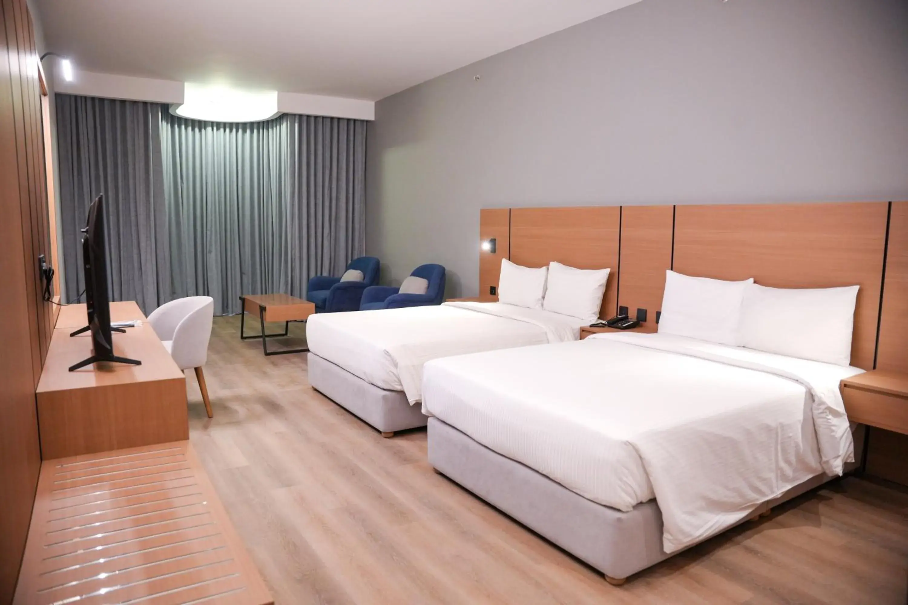 Bedroom, Bed in Grand Continental Hotel Bedroom, Bed in Grand Continental Hotel