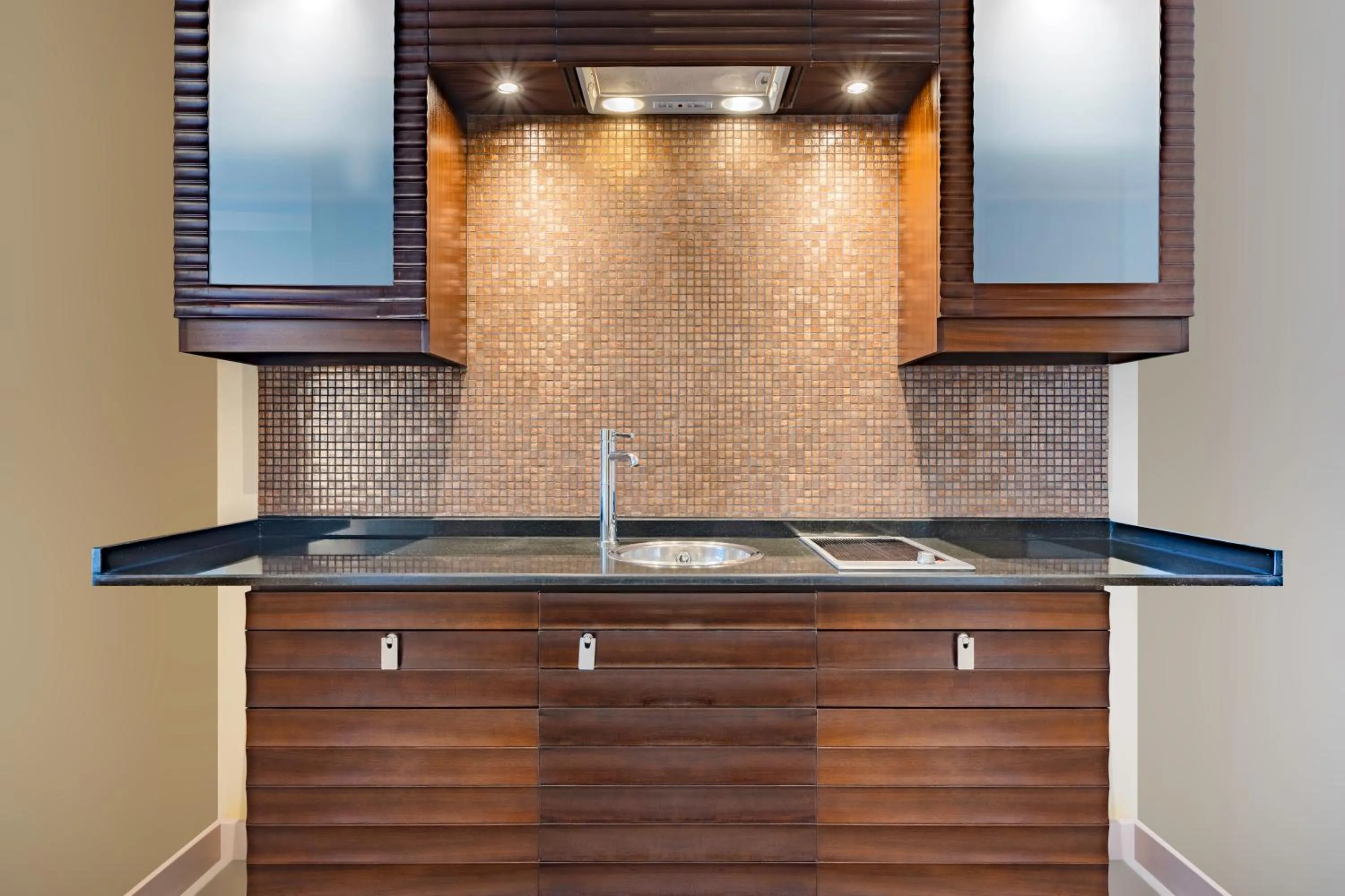 Coffee/tea facilities in Qabila Westbay Hotel