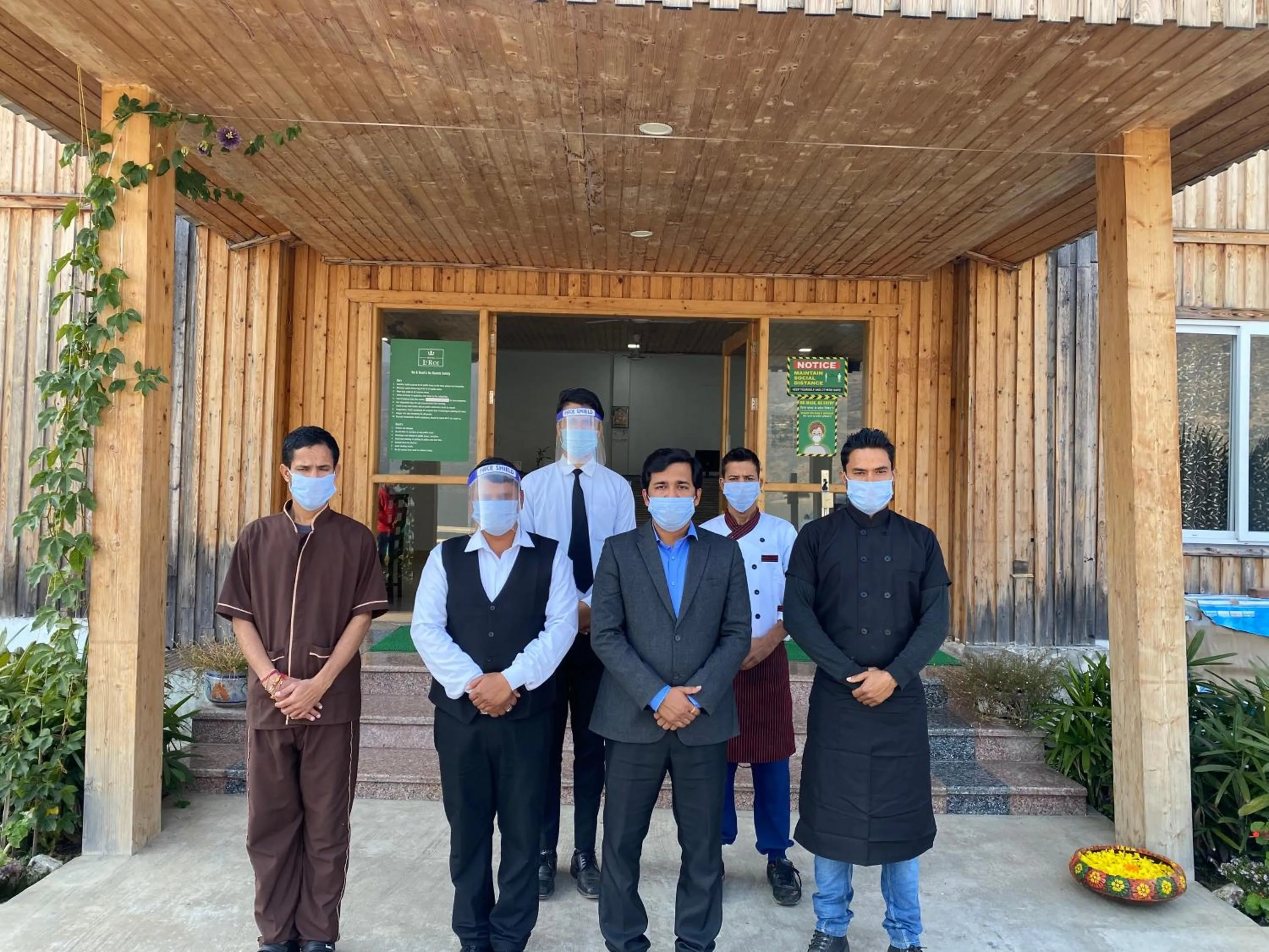 Staff in Le ROI Floating Huts & Eco Rooms Tehri