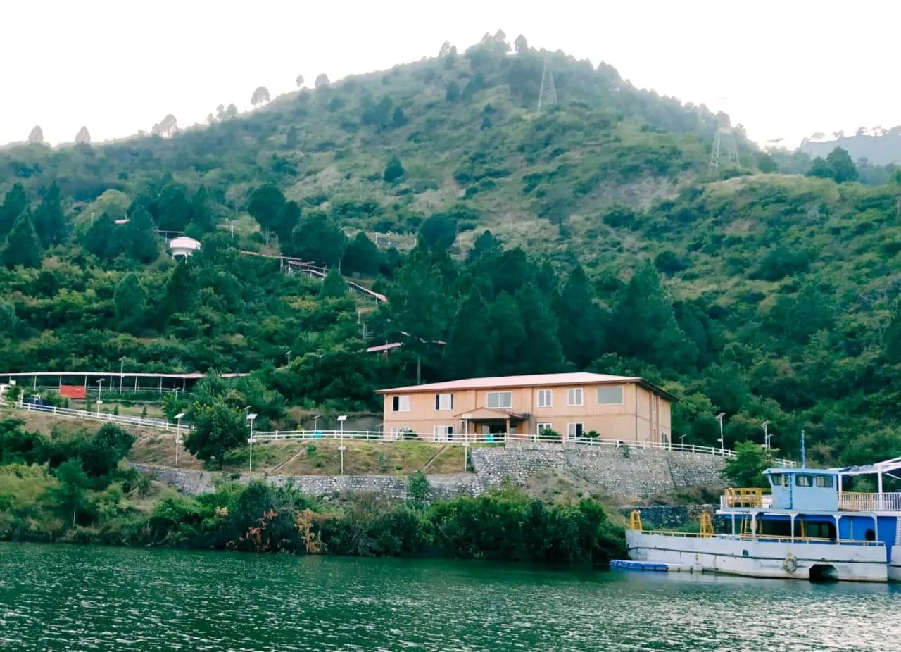 Bird's eye view in Le ROI Floating Huts & Eco Rooms Tehri