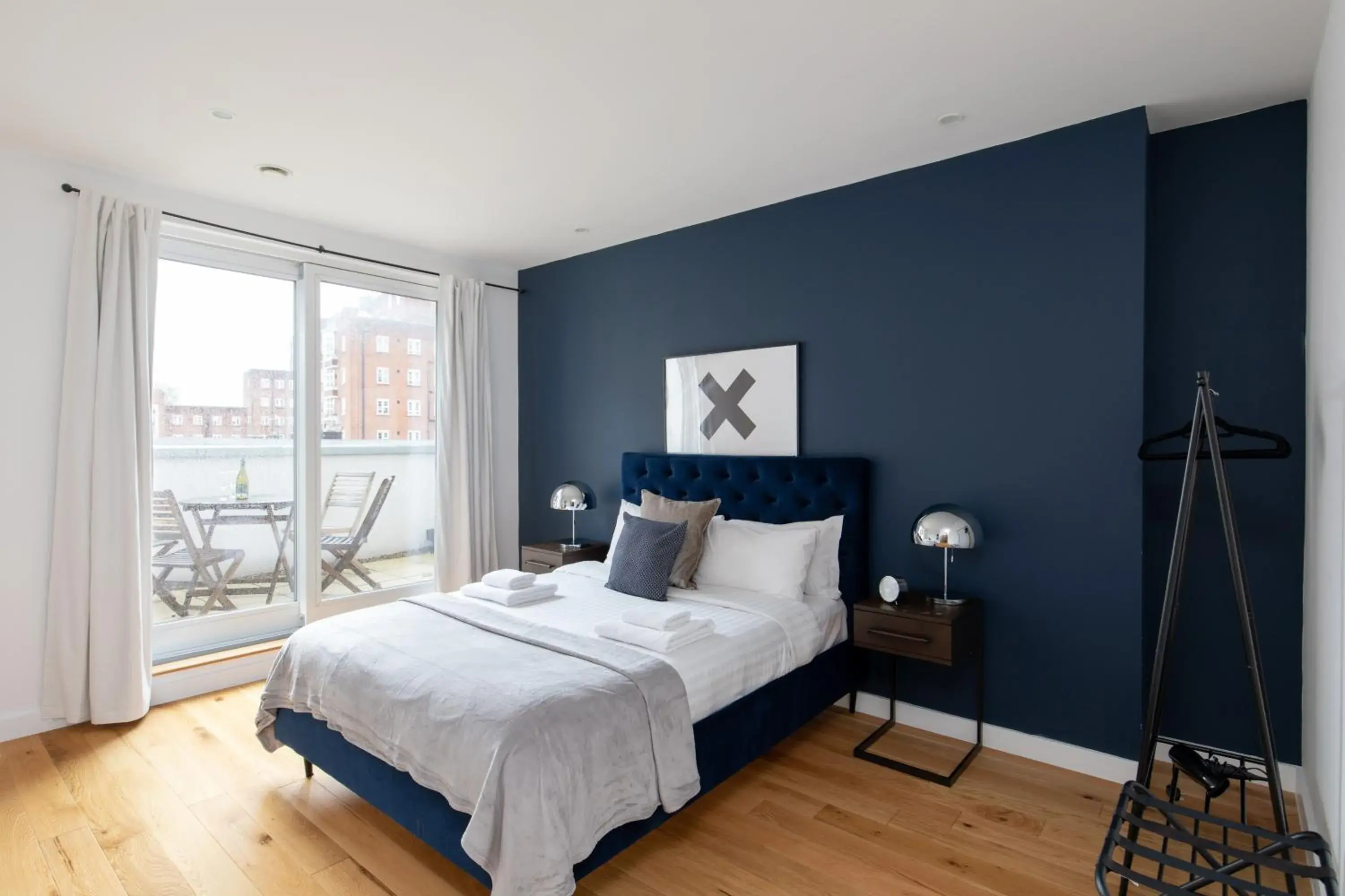 London City Apartments - Luxury and spacious apartment with balcony London City Apartments - Luxury and spacious apartment with balcony