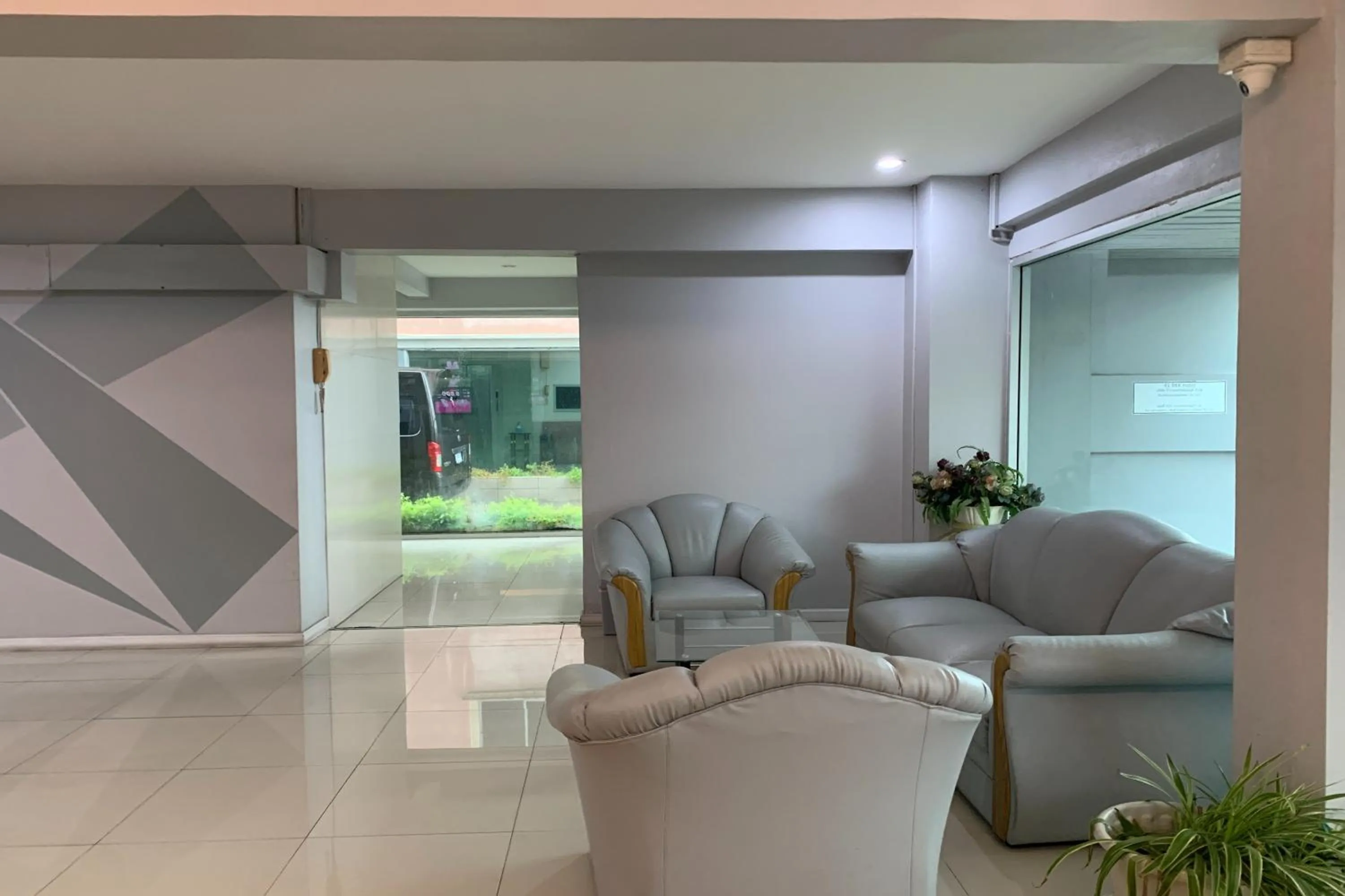 Lobby or reception in 41BKK Hotel Rama9