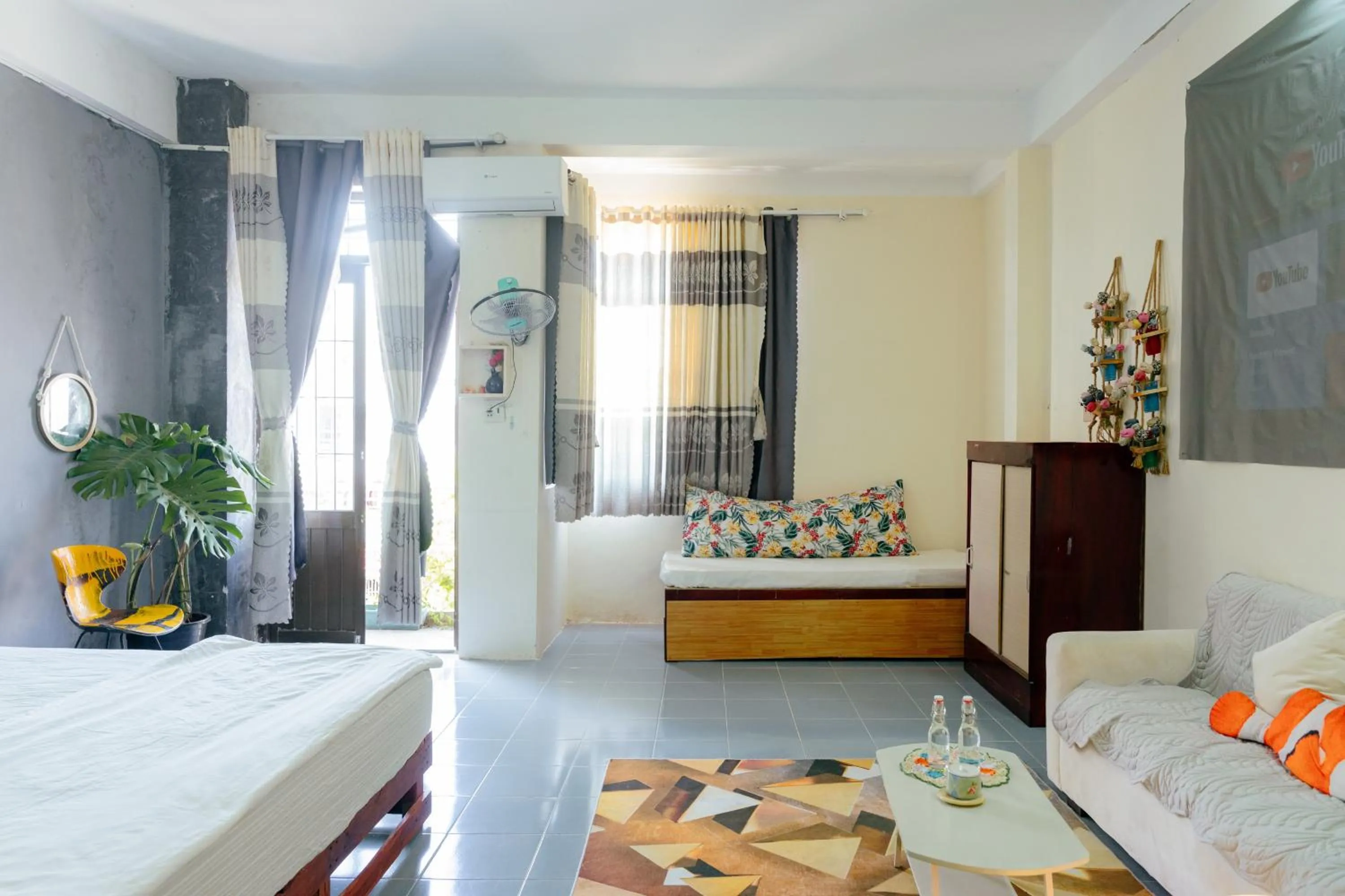 Bedroom, Bed in Bụi Hostel - Ferry to Rạch Giá