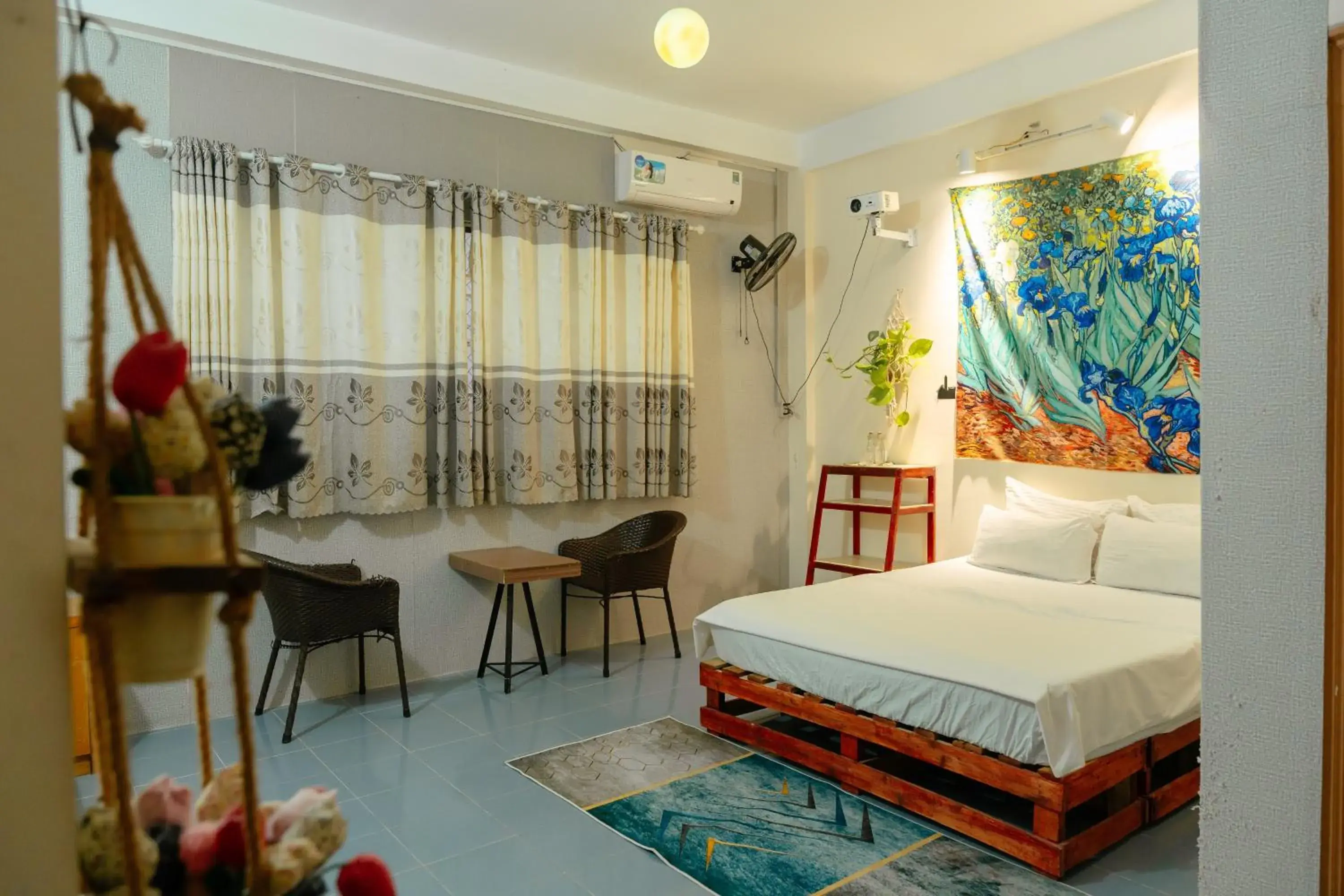 Standard King Room in Bụi Hostel - Ferry to Rạch Giá Standard King Room in Bụi Hostel - Ferry to Rạch Giá