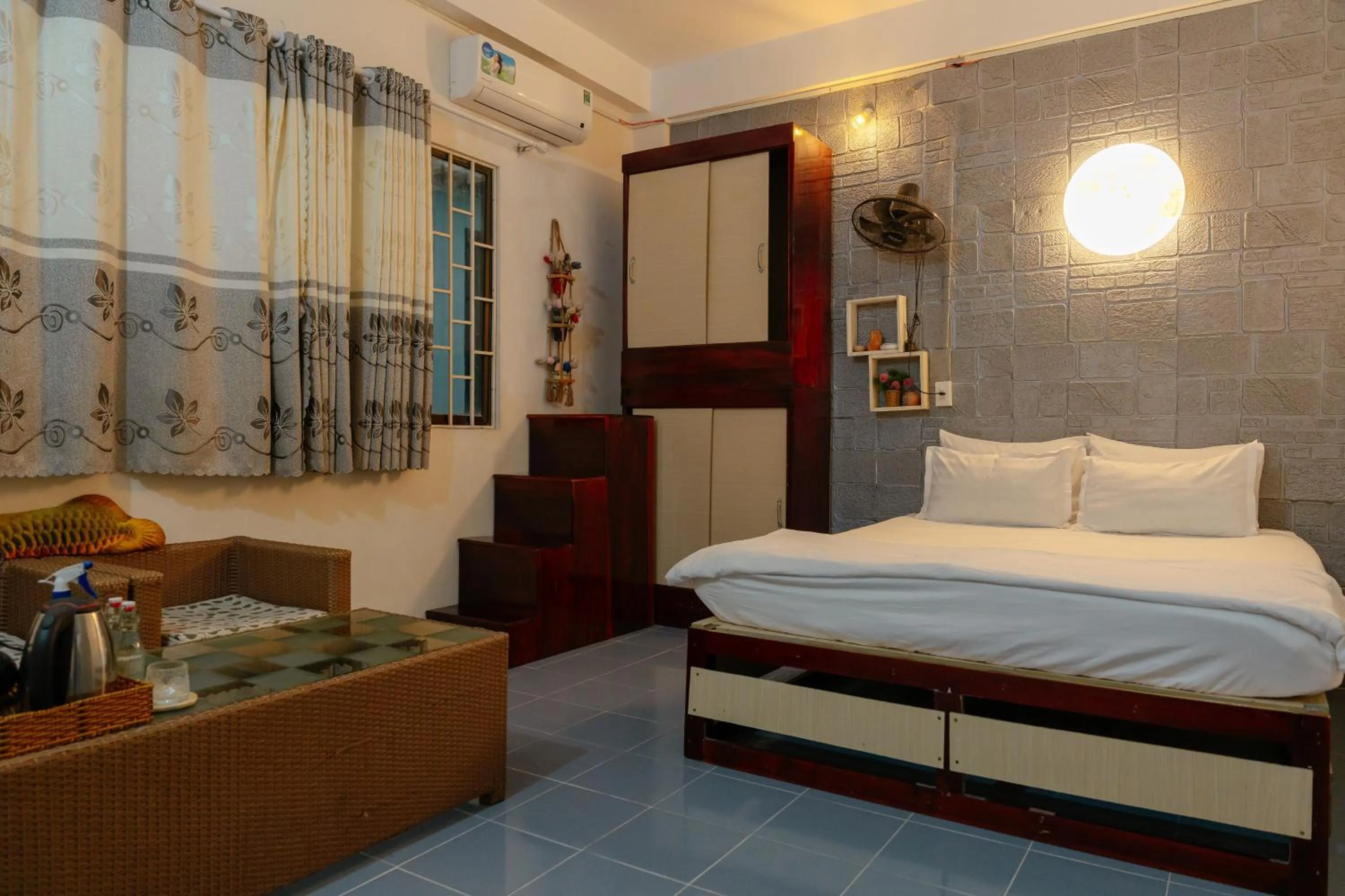 Bedroom, Bed in Bụi Hostel - Ferry to Rạch Giá