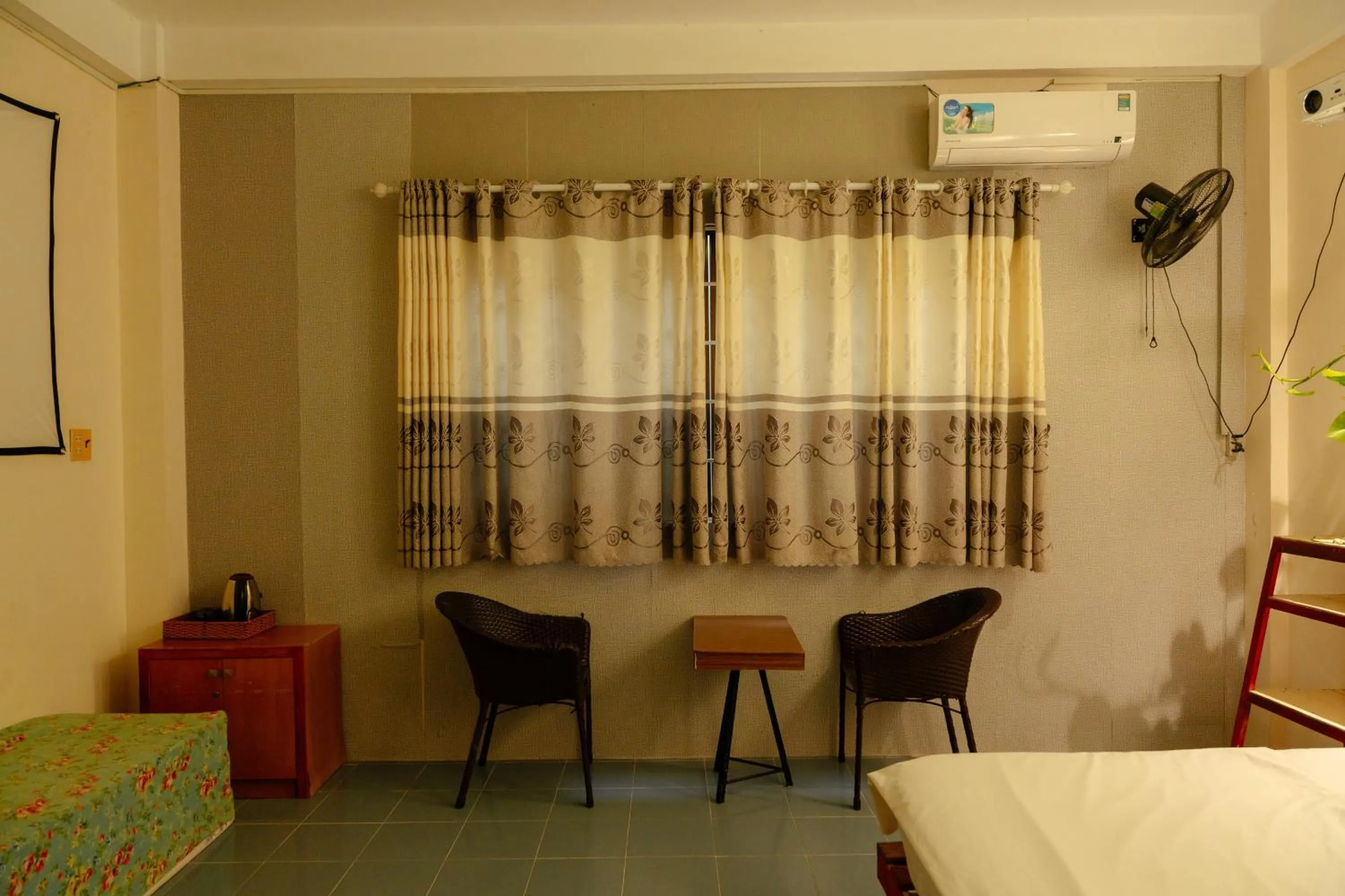 furniture, Bed in Bụi Hostel - Ferry to Rạch Giá