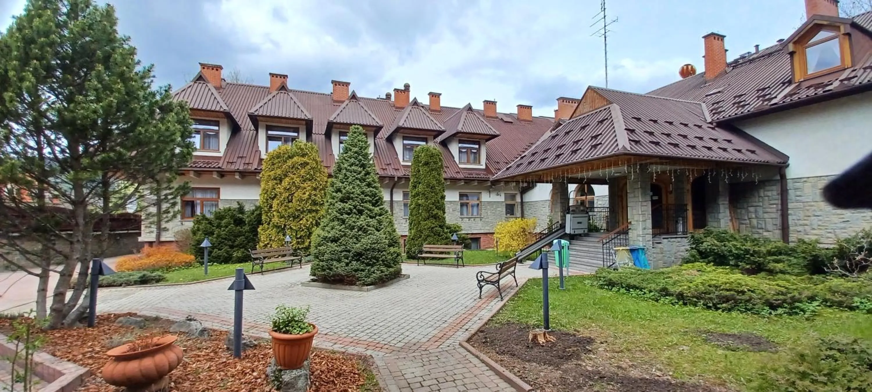 Property building in Ośrodek Konferencyjno-Wypoczynkowy "Parzenica" w Zakopanem