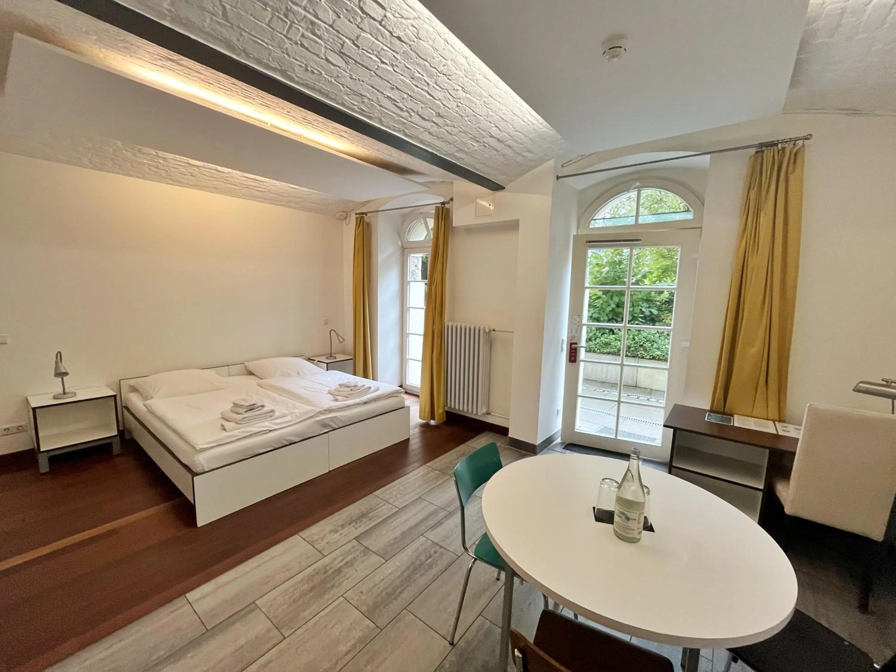 Bed in GLS Studio Hotel Berlin