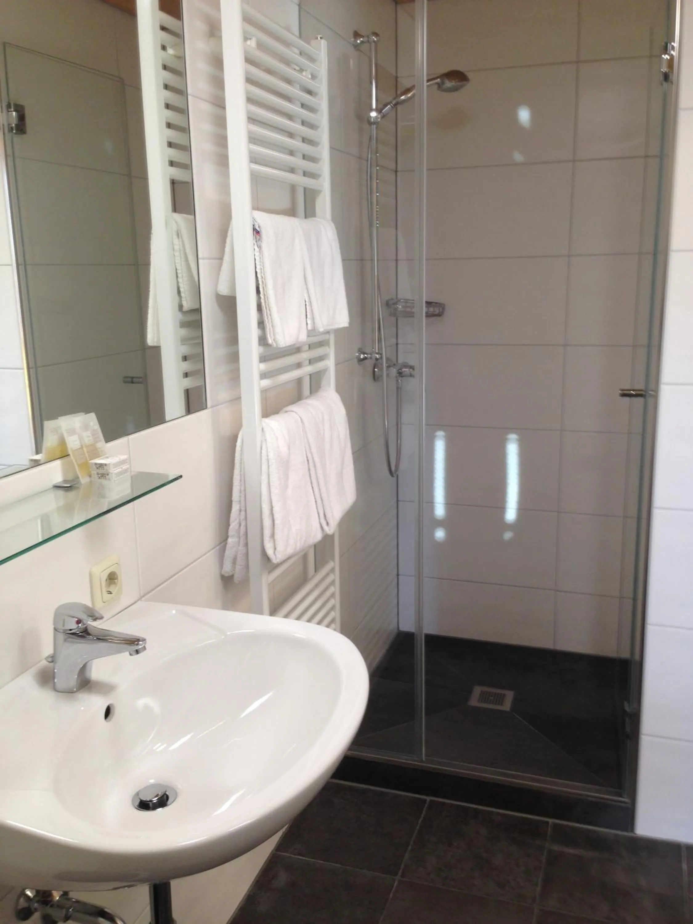 Bathroom in Hotel Edelweiss Kitzbühel