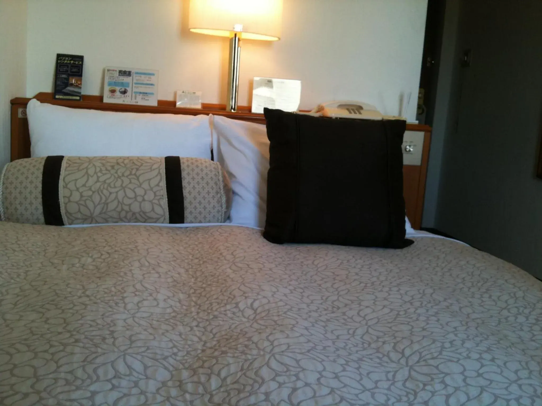 Photo of the whole room, Bed in Ace Inn Matsusaka Photo of the whole room, Bed in Ace Inn Matsusaka
