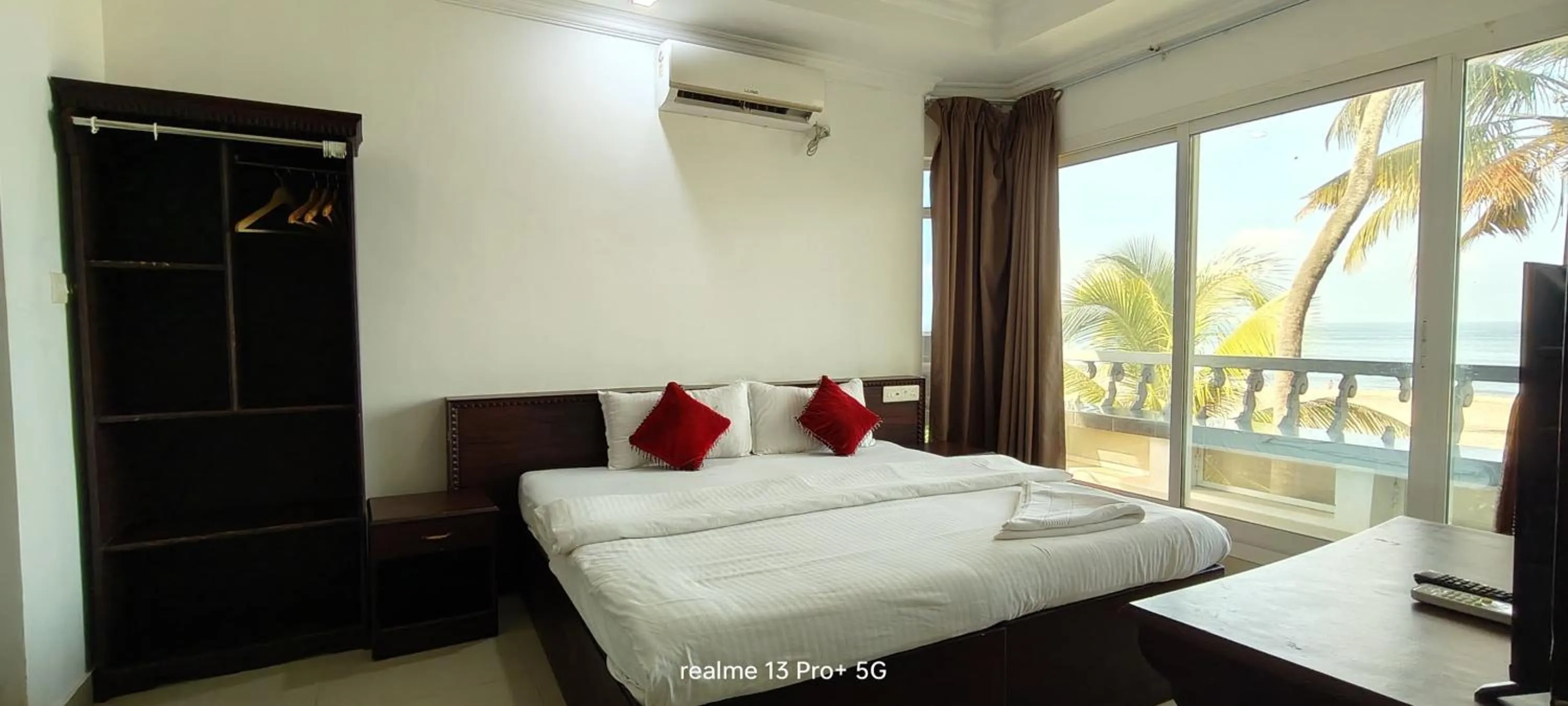 PALM Beach Resort, Alleppey