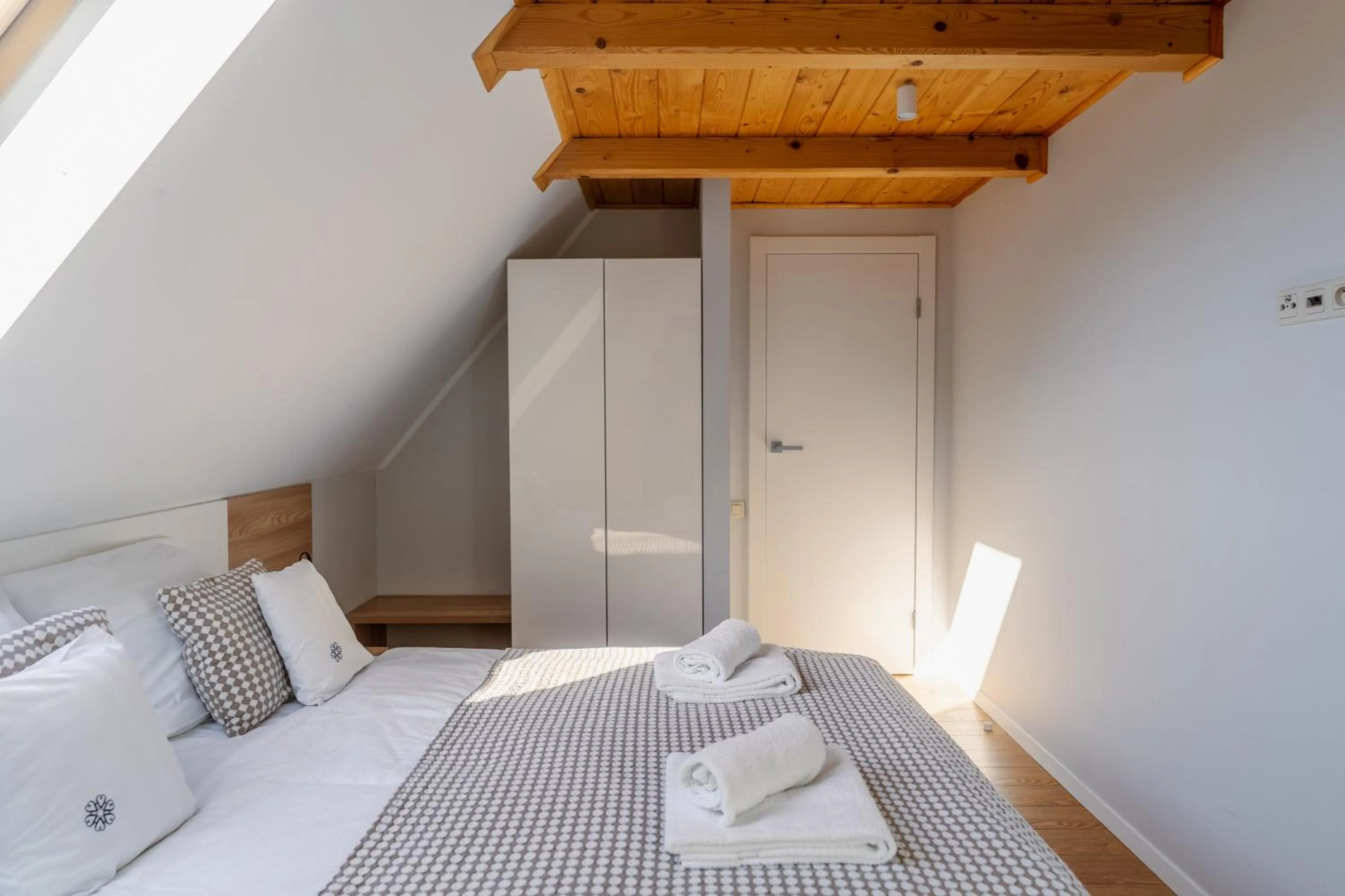 Bed in Harenda Residence - Destigo Hotels