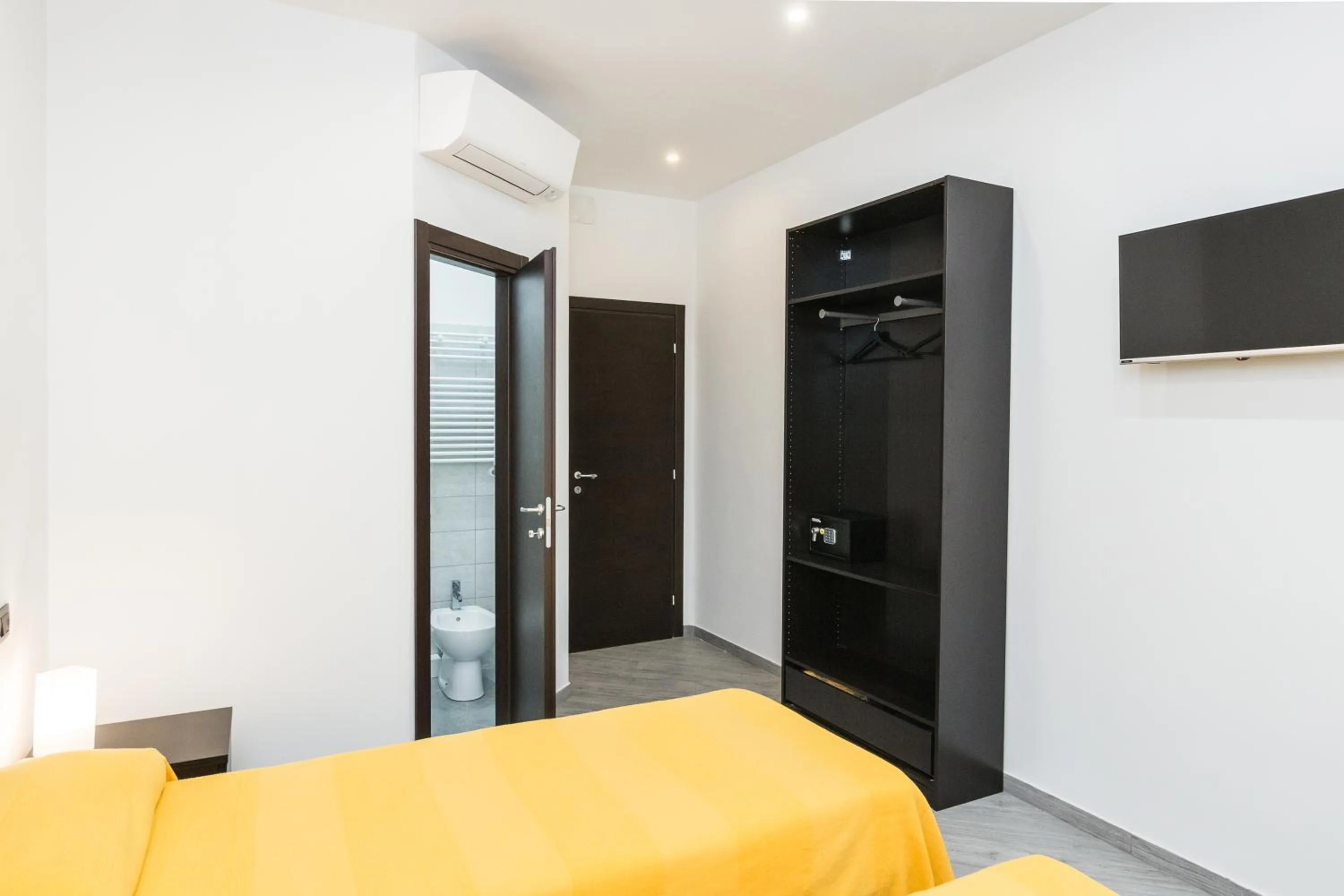 Bed in Il mondo in una stanza