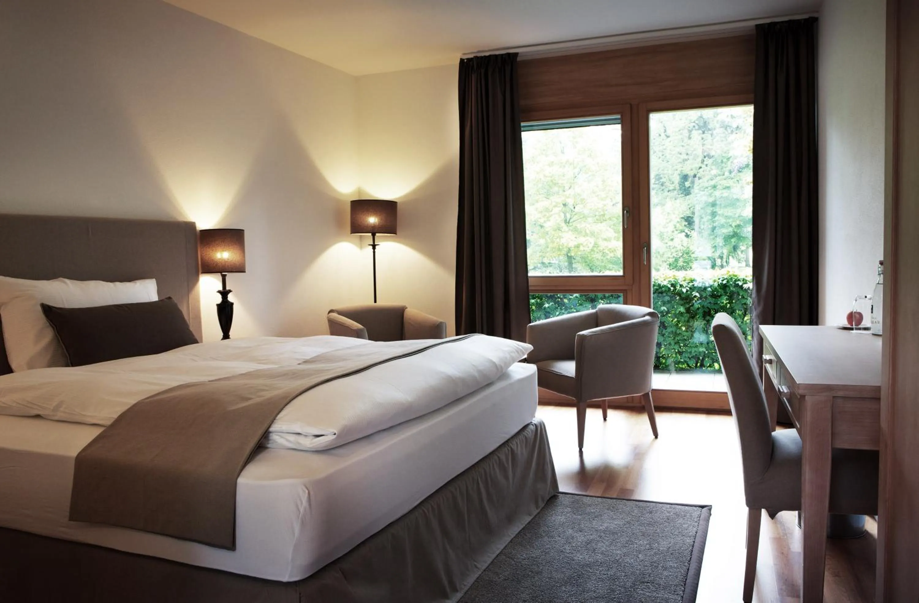 Bed in Hotel Schloss Hünigen