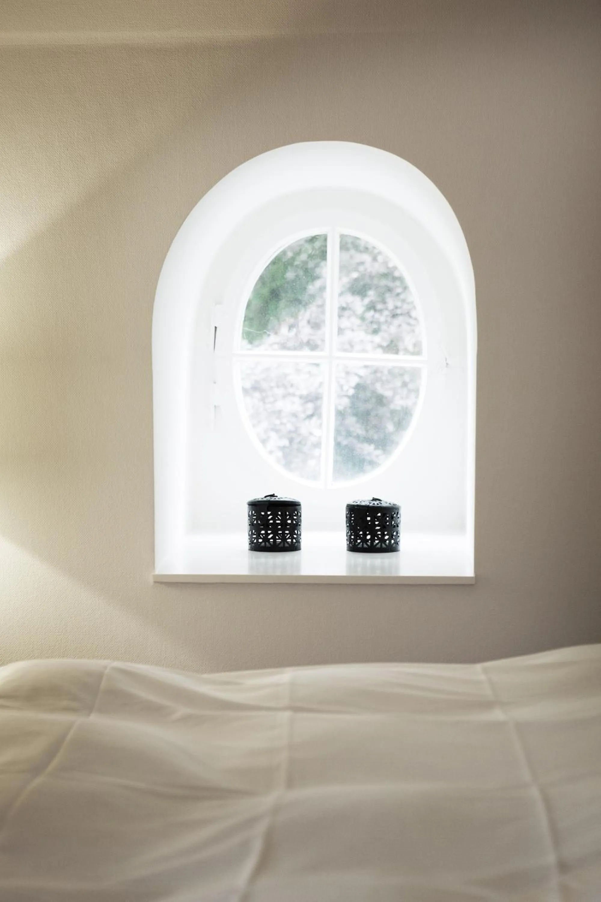 View (from property/room), Bed in Hotel Schloss Hünigen