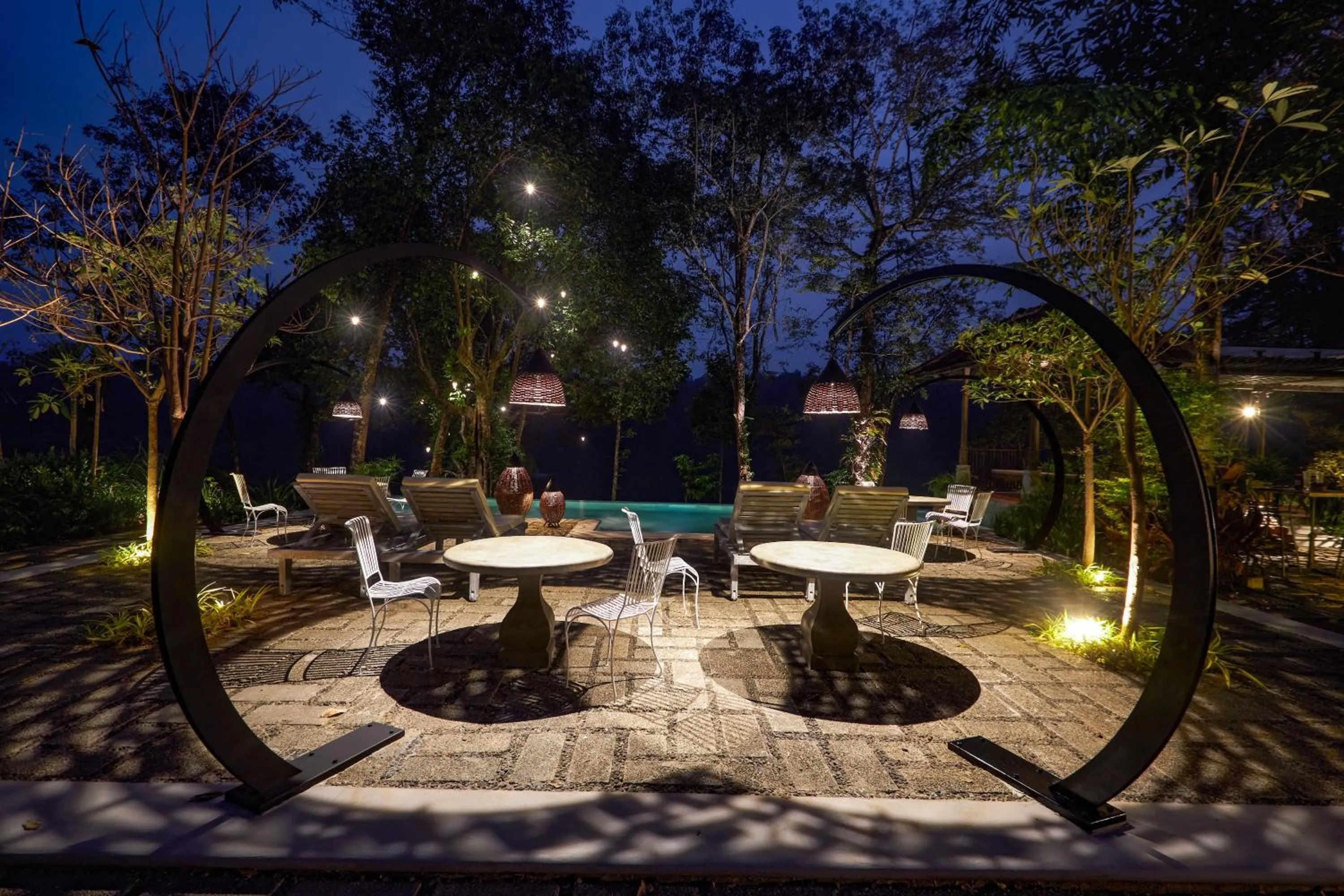 Restaurant/places to eat in Periyar River Lodge