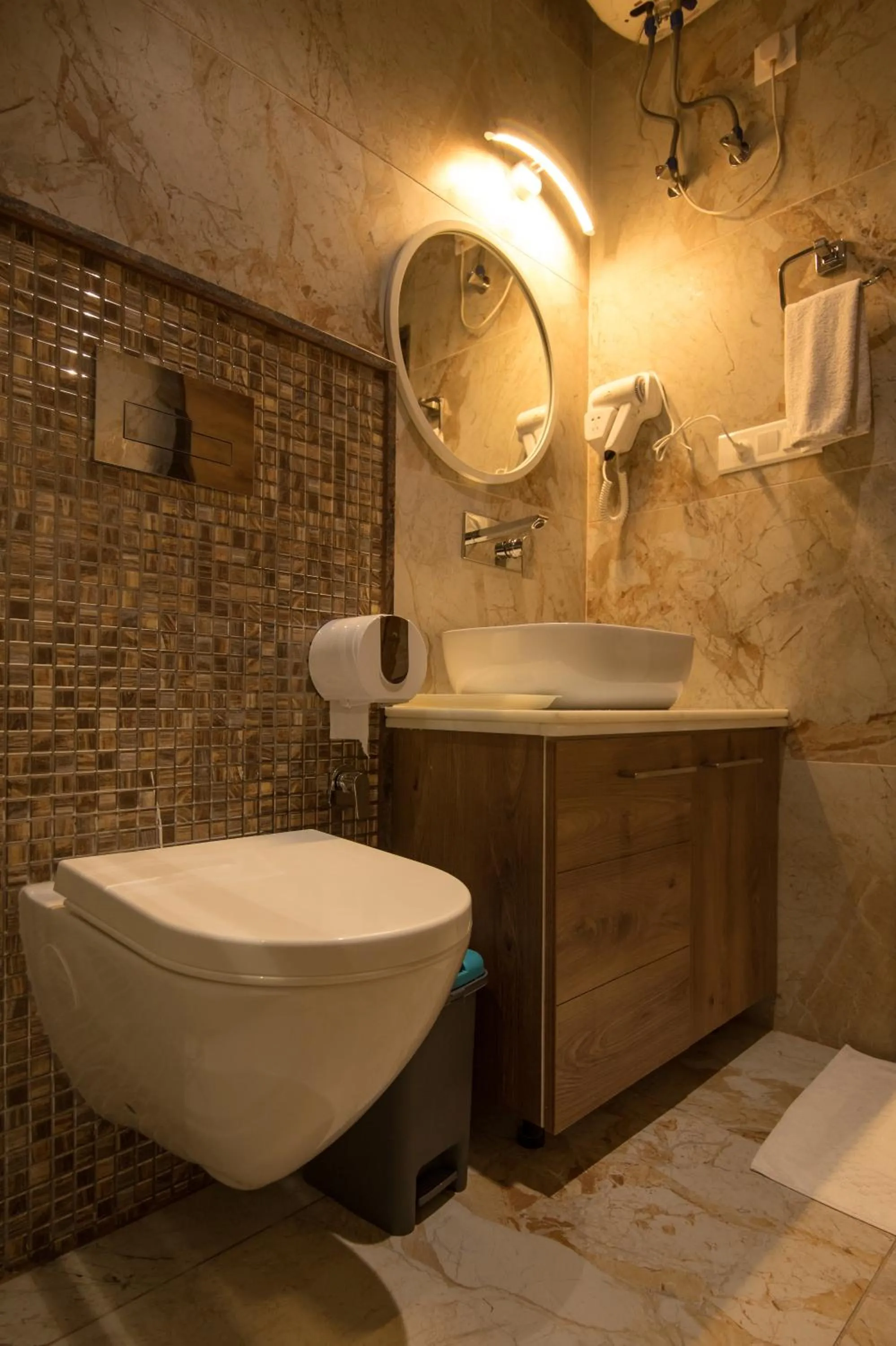 Bathroom in Vashishth Guest House