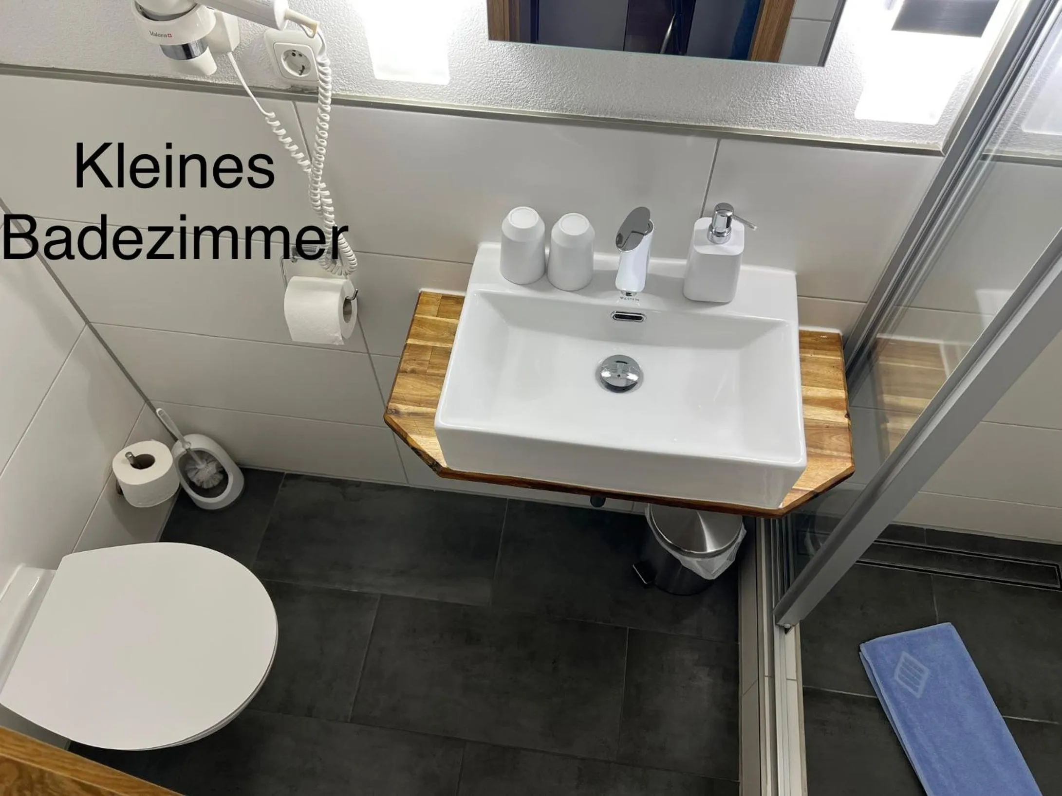 Bathroom in Gasthof Löwen