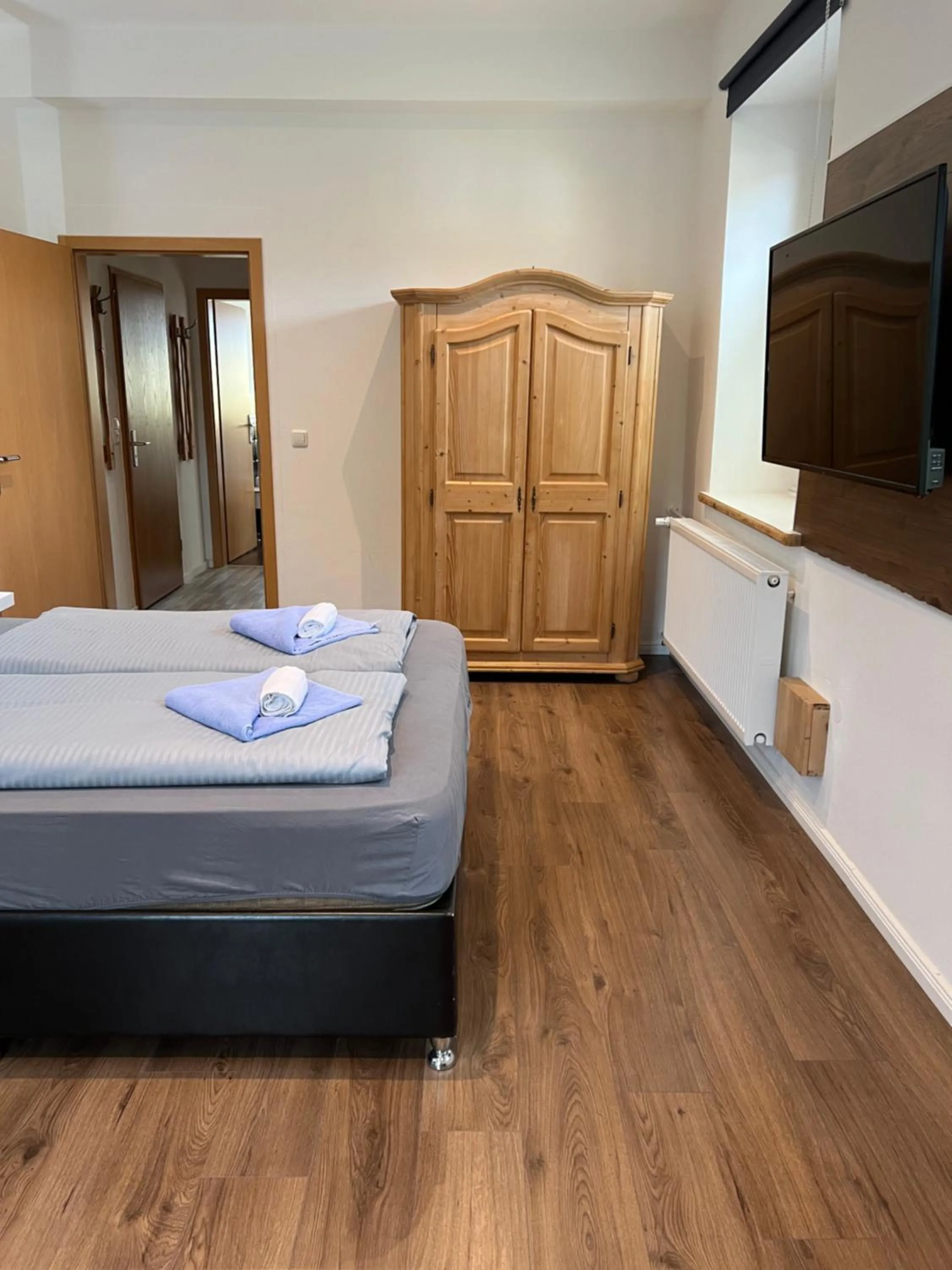 Photo of the whole room, Bed in Gasthof Löwen