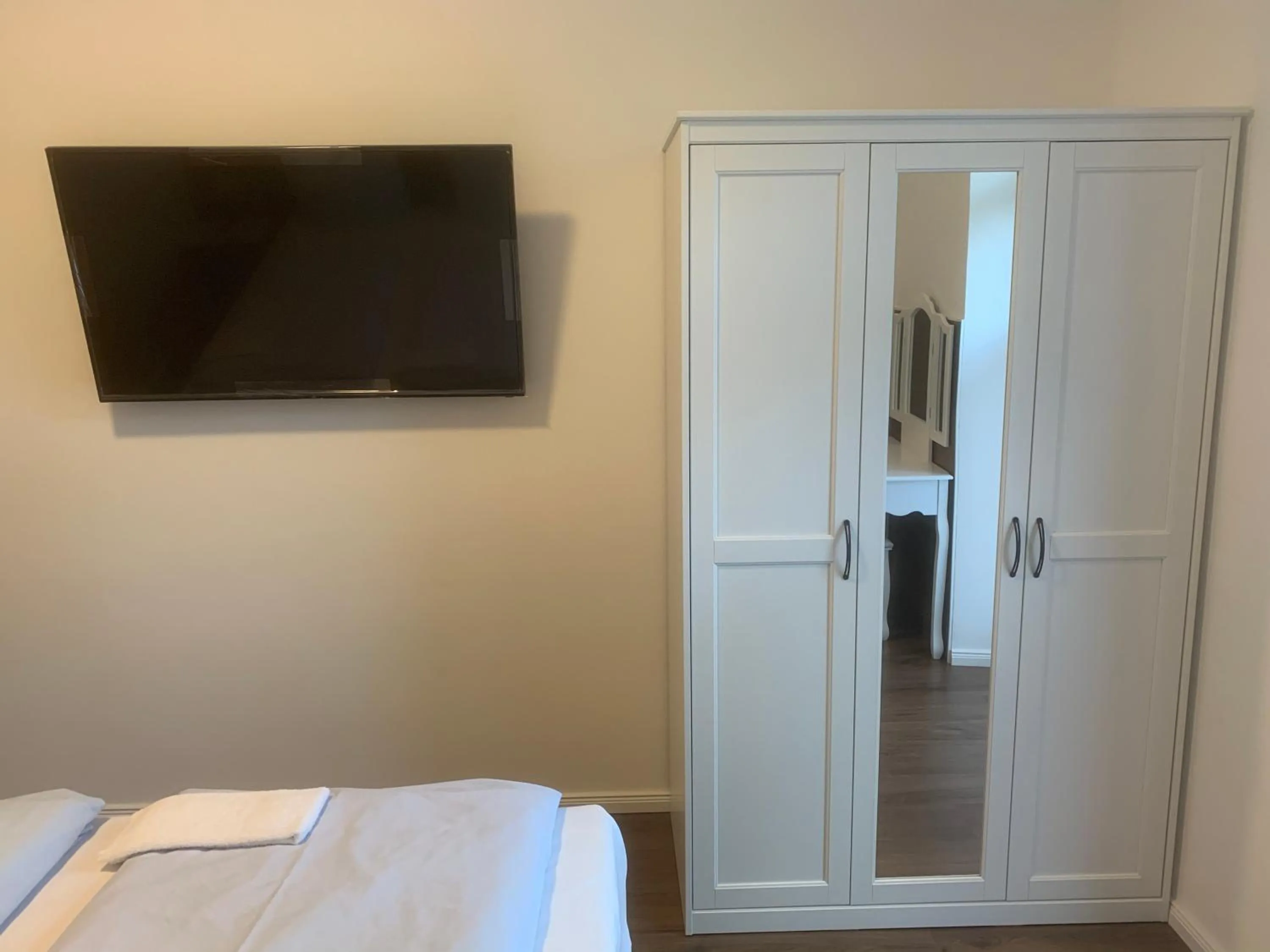 Photo of the whole room, Bed in Gasthof Löwen