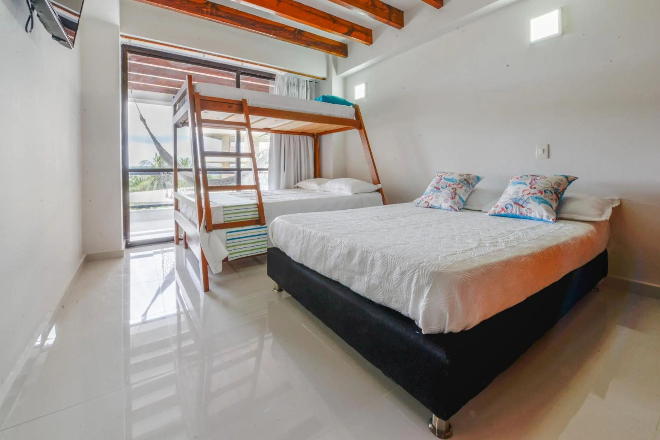 Bed in Hermoso Apto Bay Point 403 Con Balcon