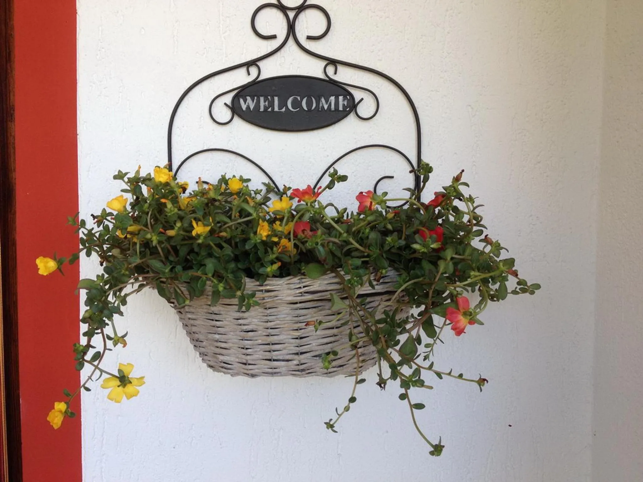 Master apartment in villa 6 to 8 persons with large private garden