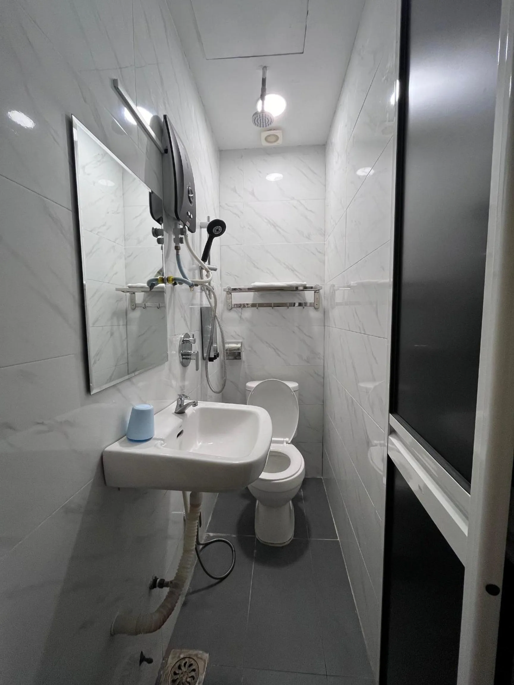 Bathroom in SRP Hotel Sdn Bhd