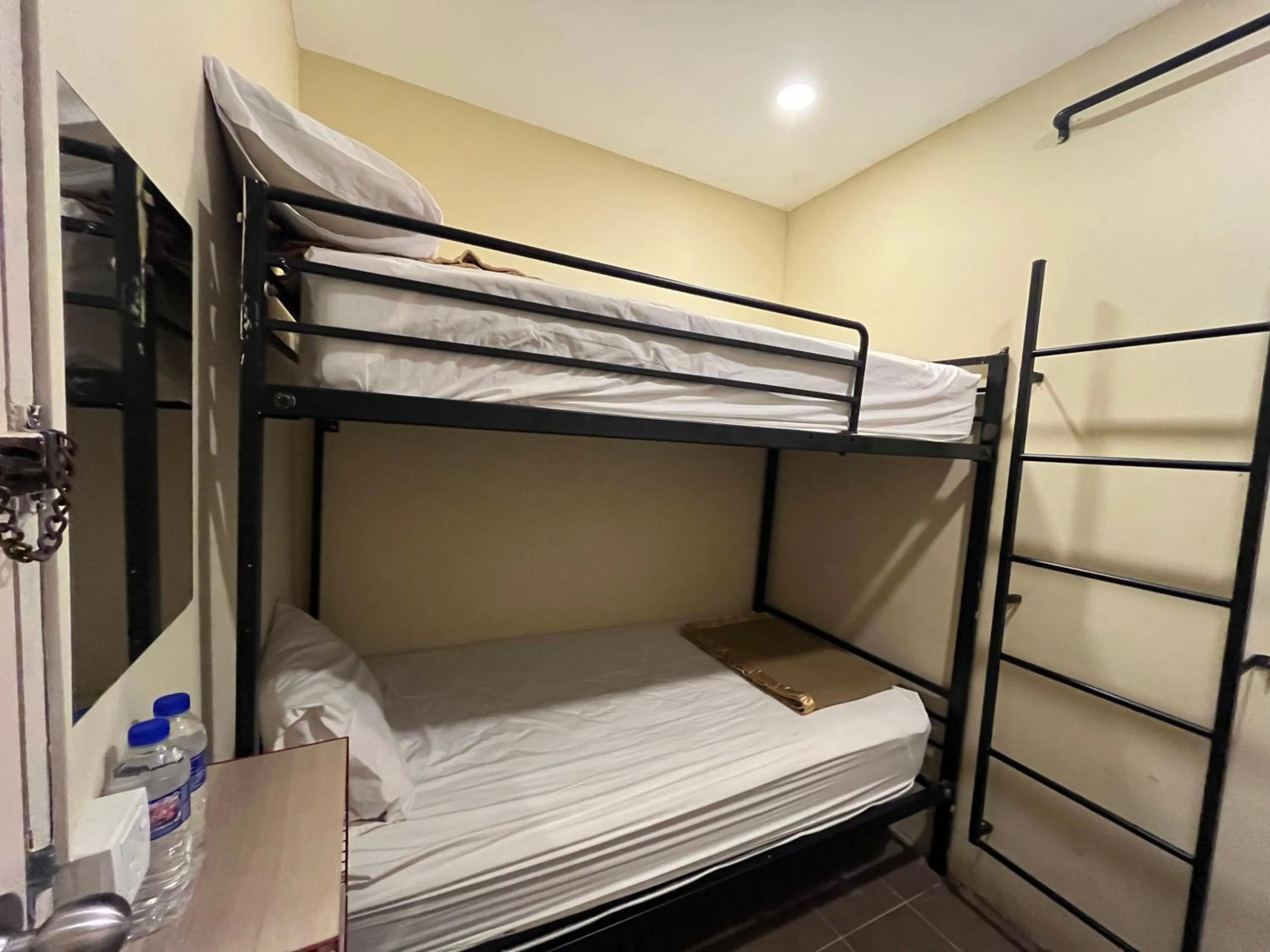 bunk bed, Bed in SRP Hotel Sdn Bhd
