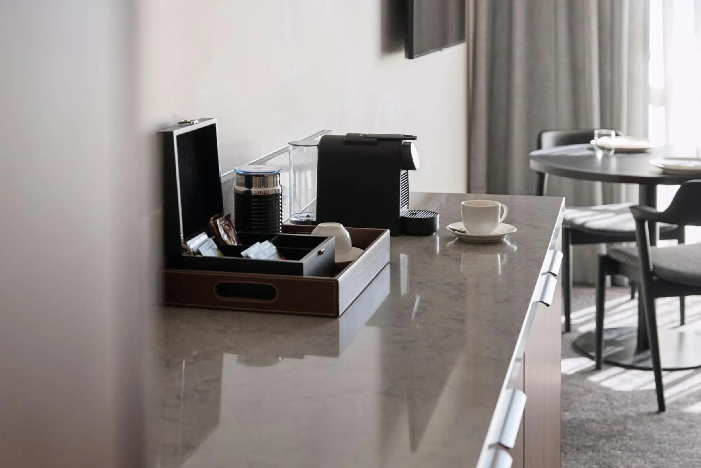 Coffee/tea facilities in Rydges Ringwood