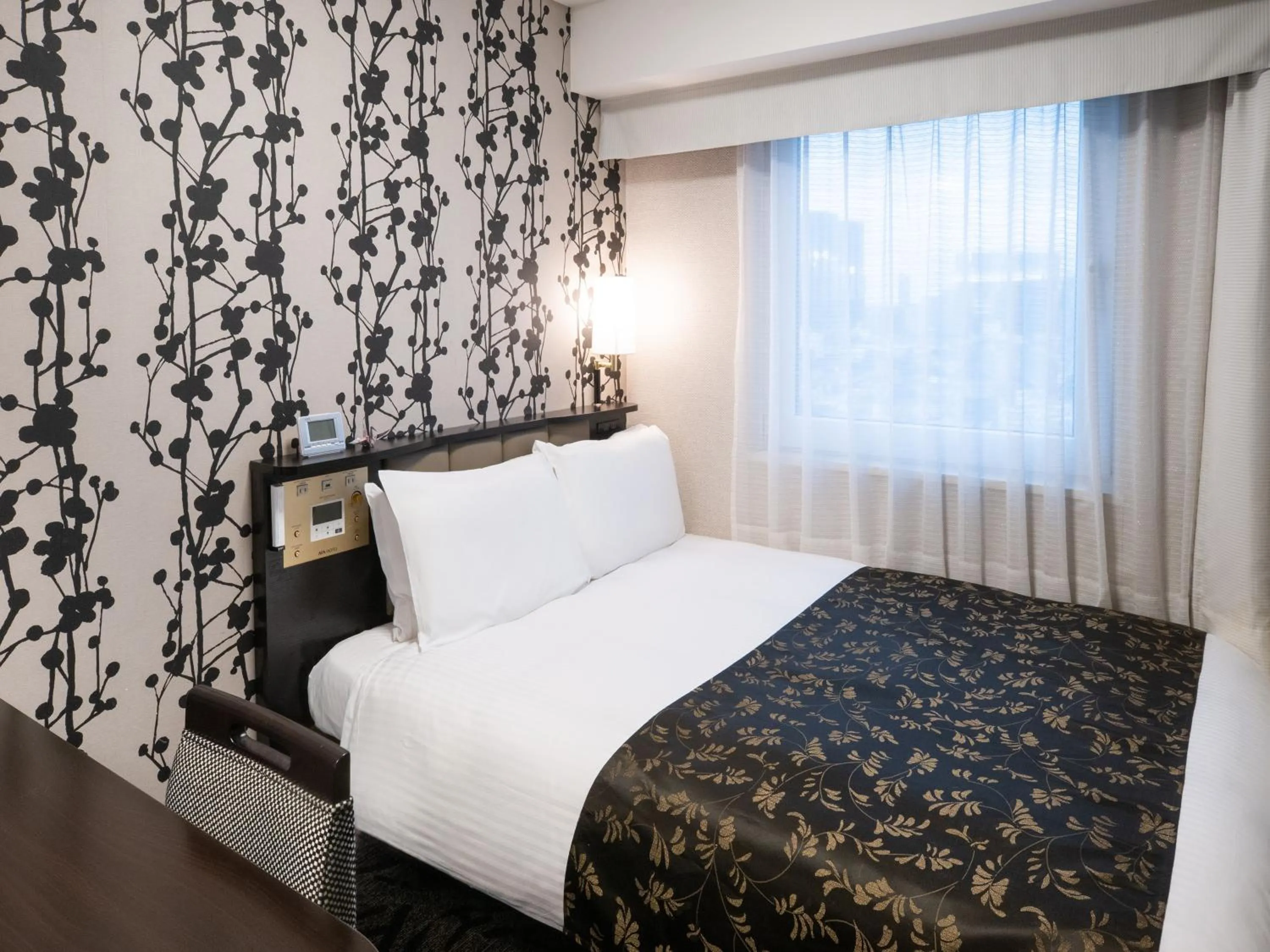 Bed in APA Hotel Shinagawa Togoshi Ekimae