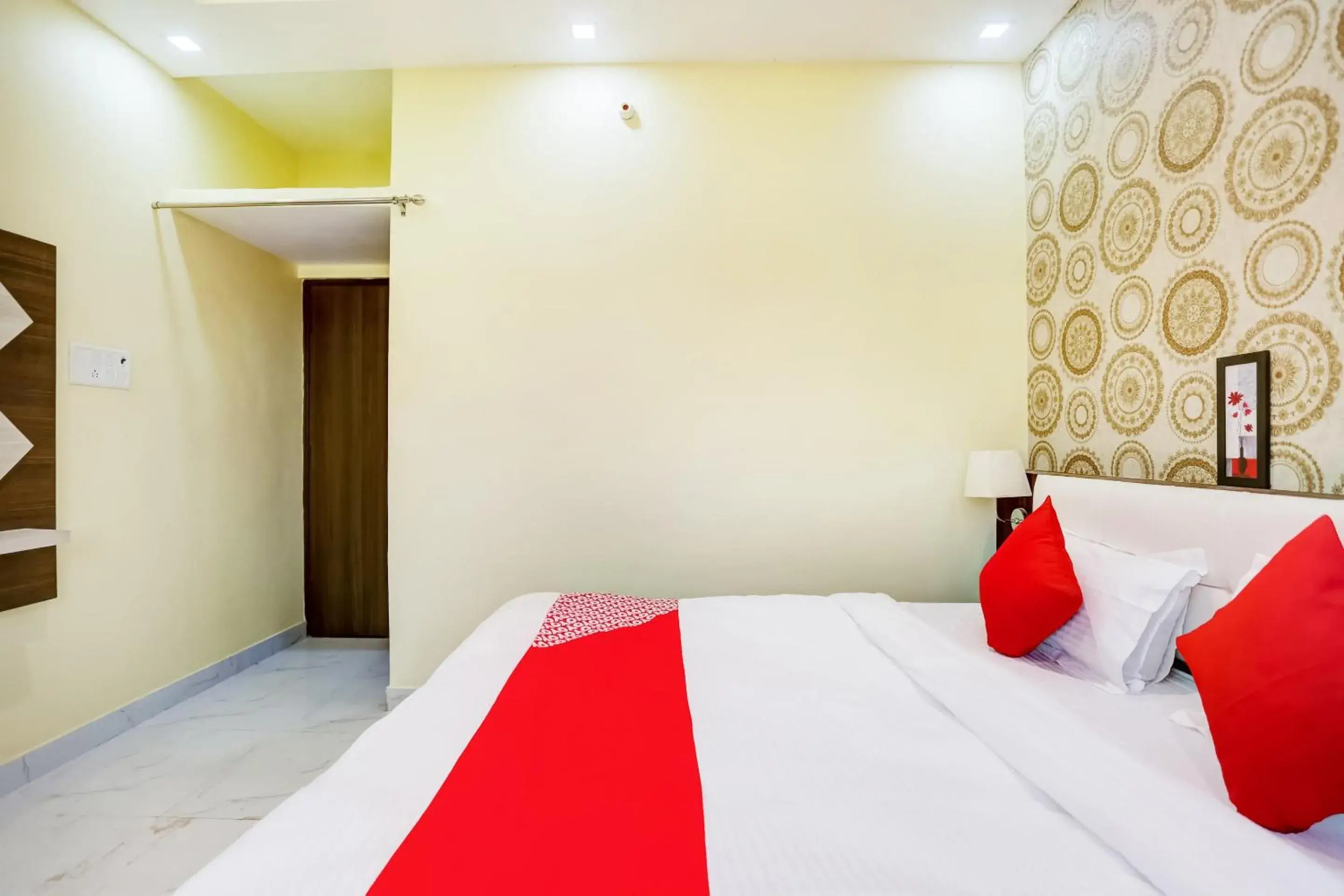 Bedroom, Bed in Super Hotel O Divine Paradise Bedroom, Bed in Super Hotel O Divine Paradise