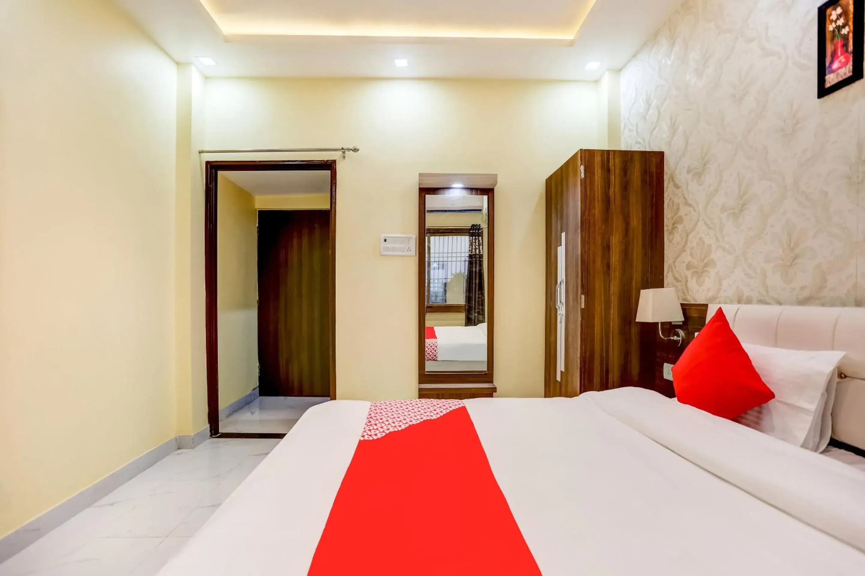 Bedroom, Bed in Super Hotel O Divine Paradise Bedroom, Bed in Super Hotel O Divine Paradise