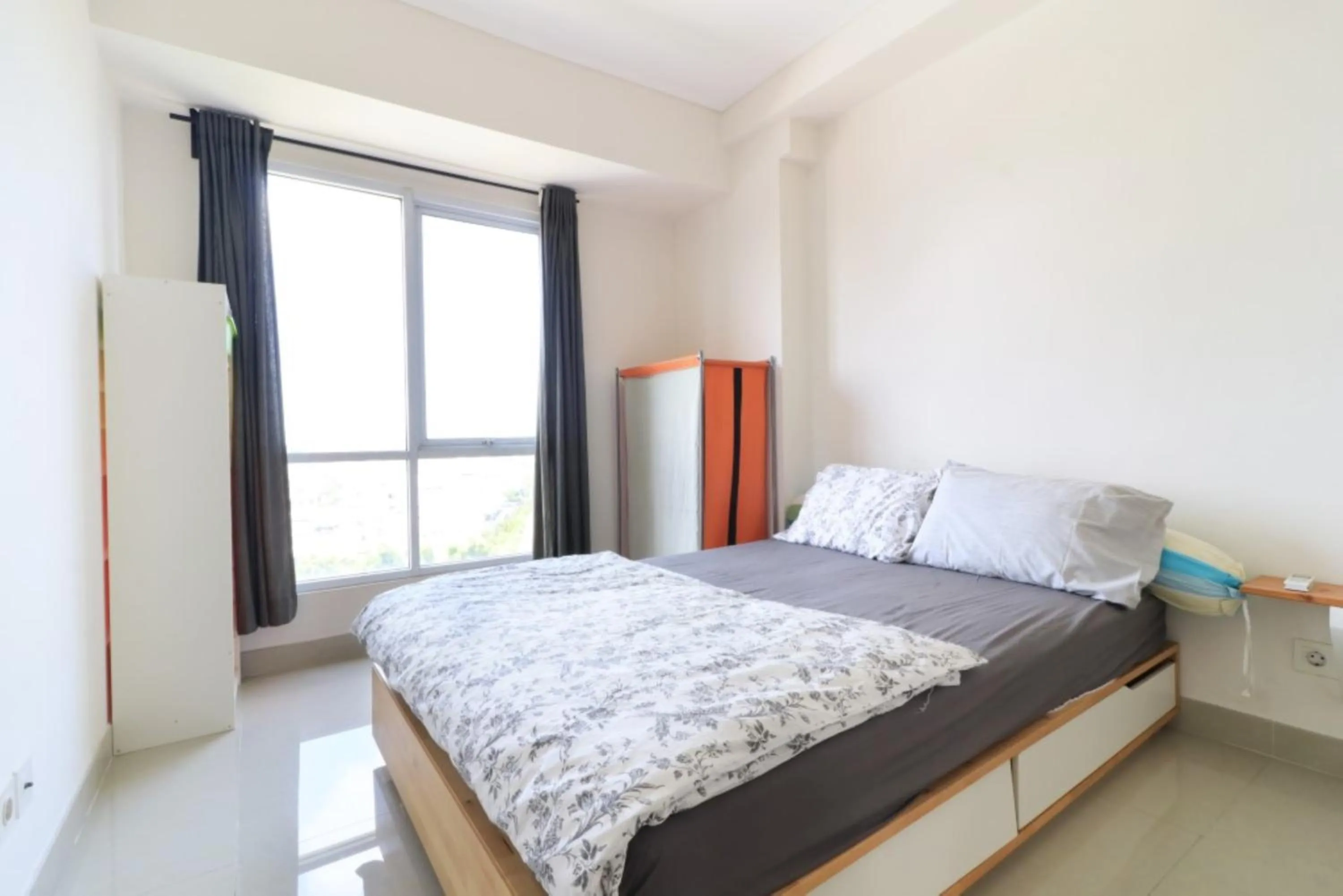 Bedroom in Paradise Mansion Apartment by Guardian Pro