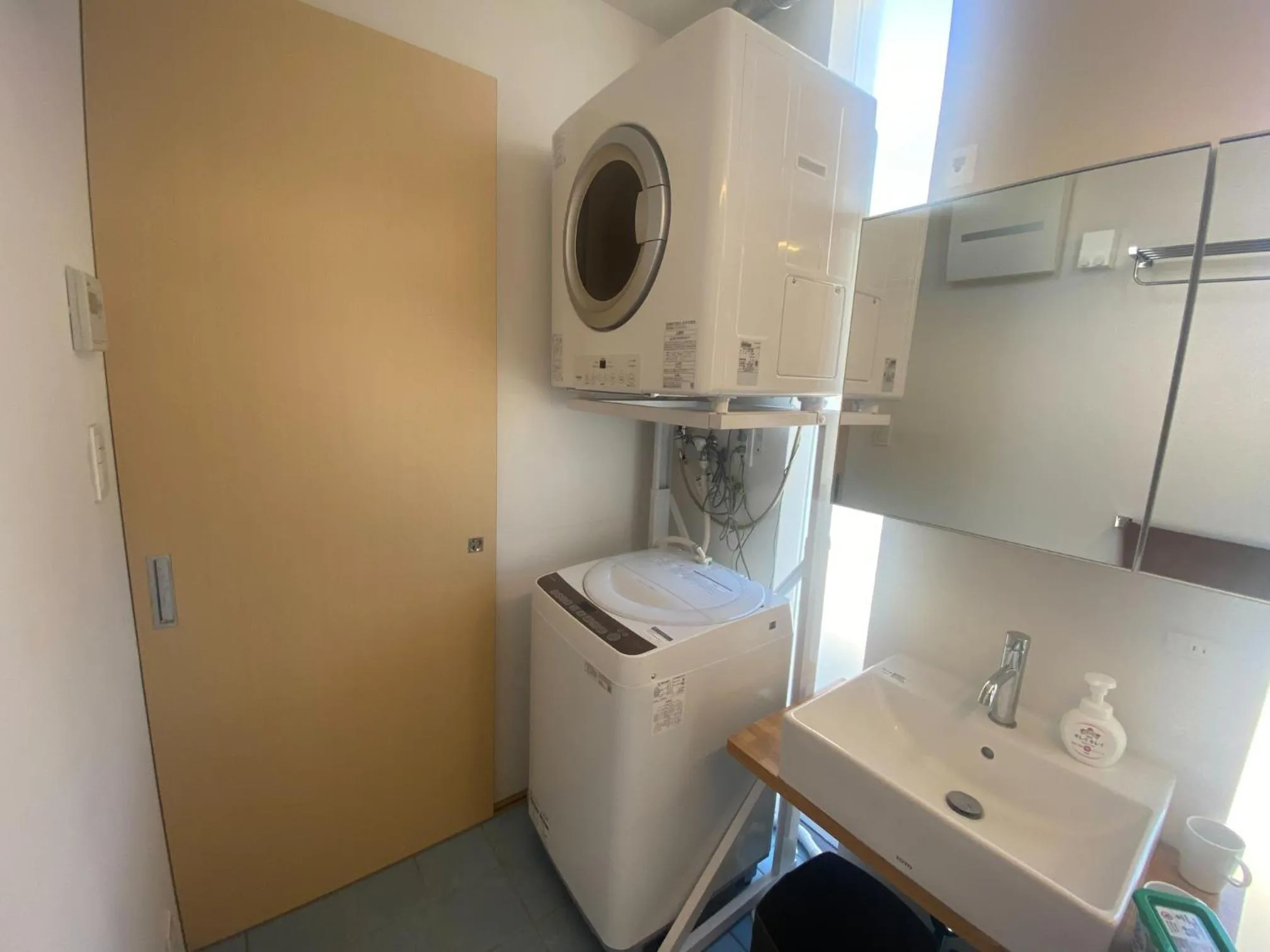 washing machine in RIZOZAIZEN MOTOBU B