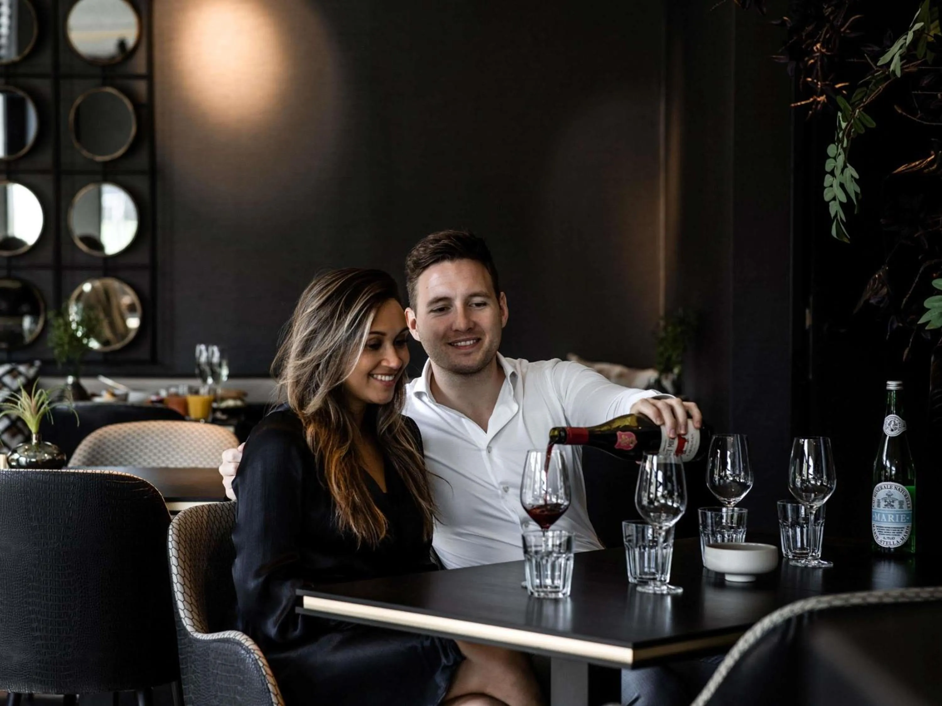 Lounge or bar in Le Marin Hotel Rotterdam City - Handwritten Collection