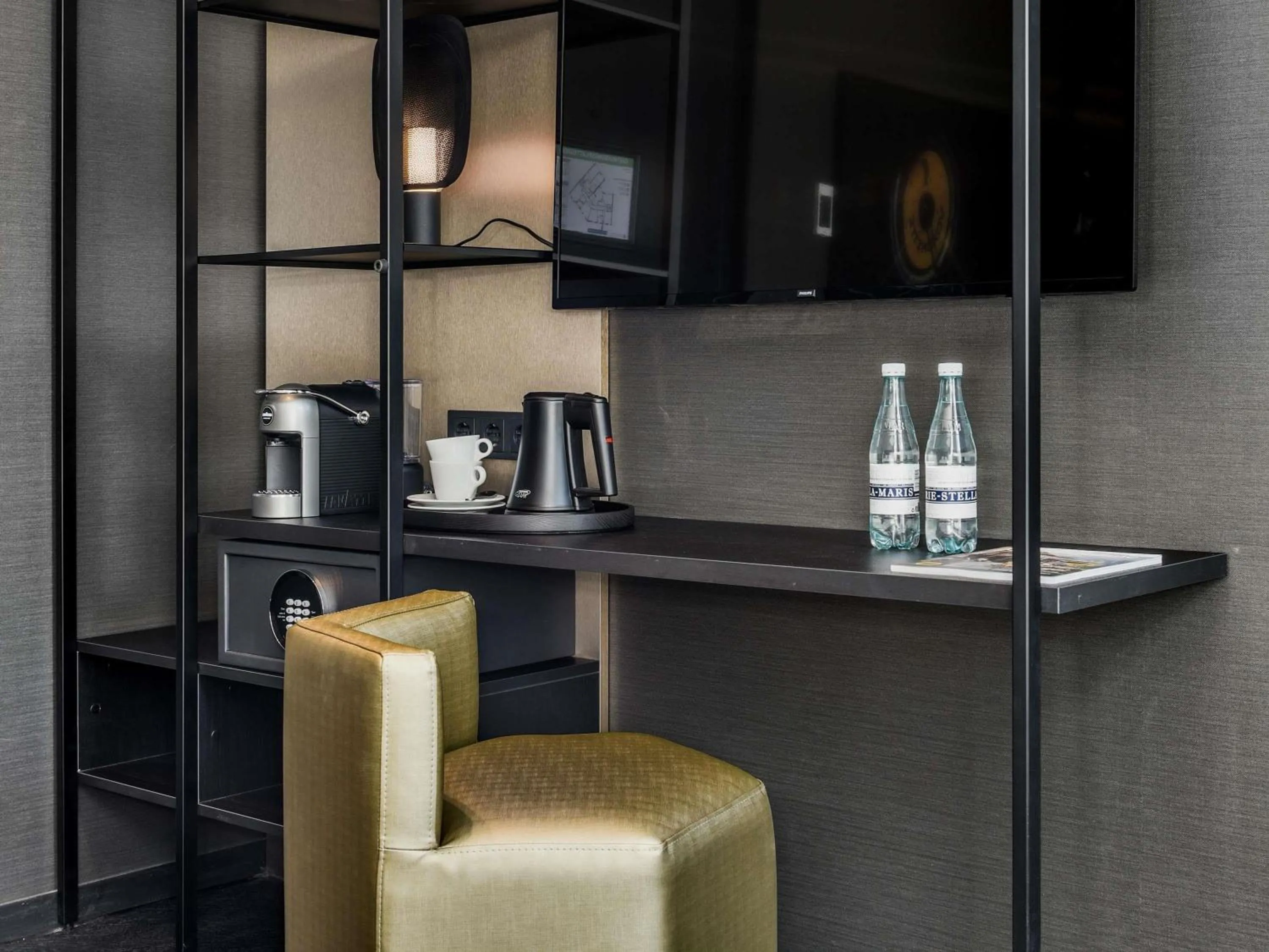 Bedroom in Le Marin Hotel Rotterdam City - Handwritten Collection