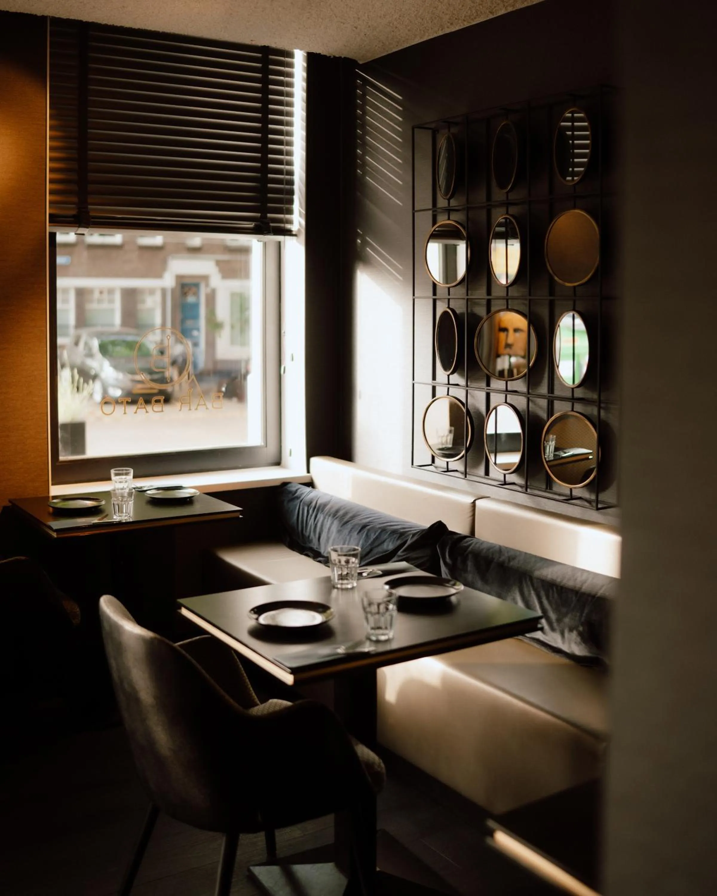 Lounge or bar in Le Marin Hotel Rotterdam City - Handwritten Collection