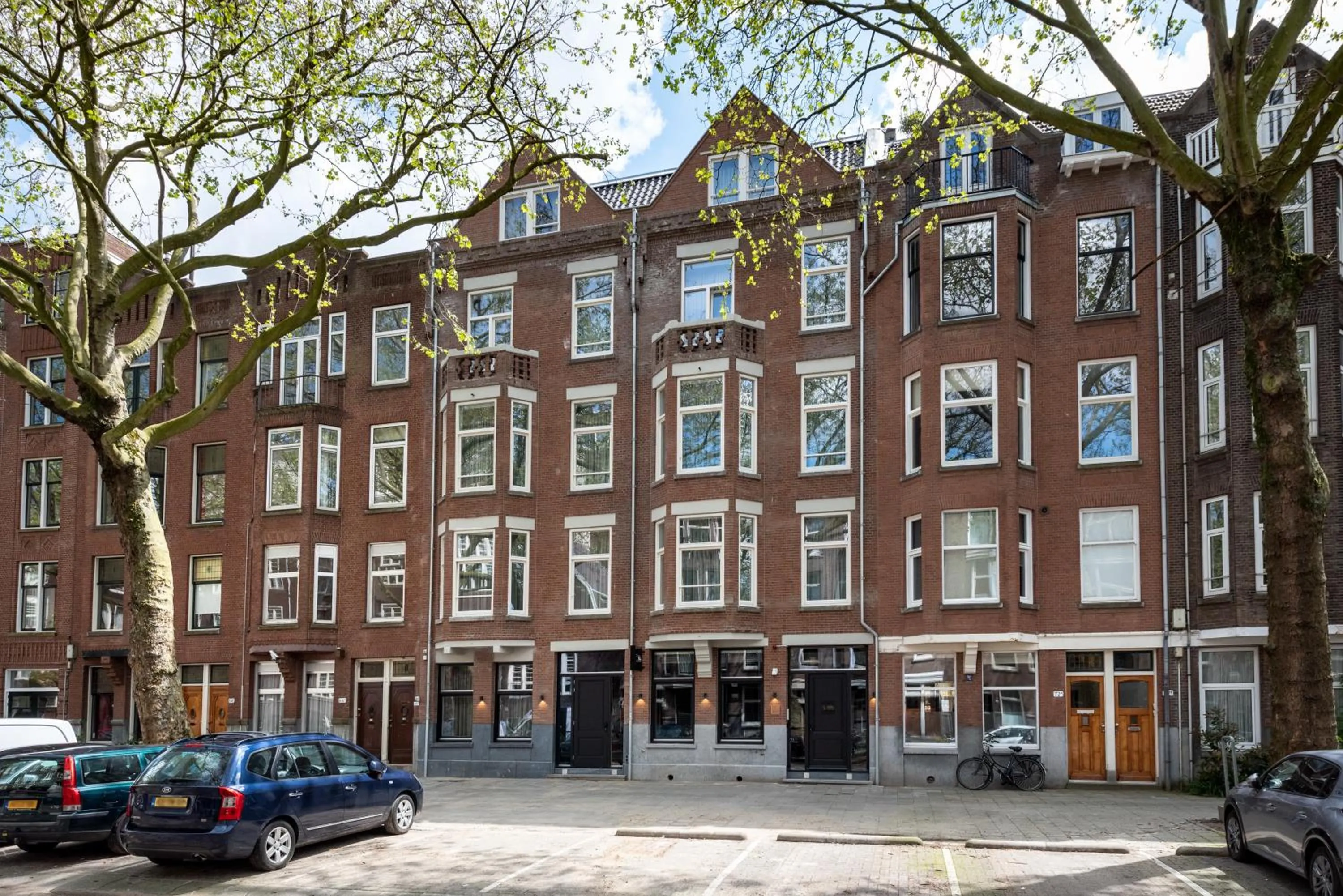 Property building in Le Petit Marin Boutique Hotel