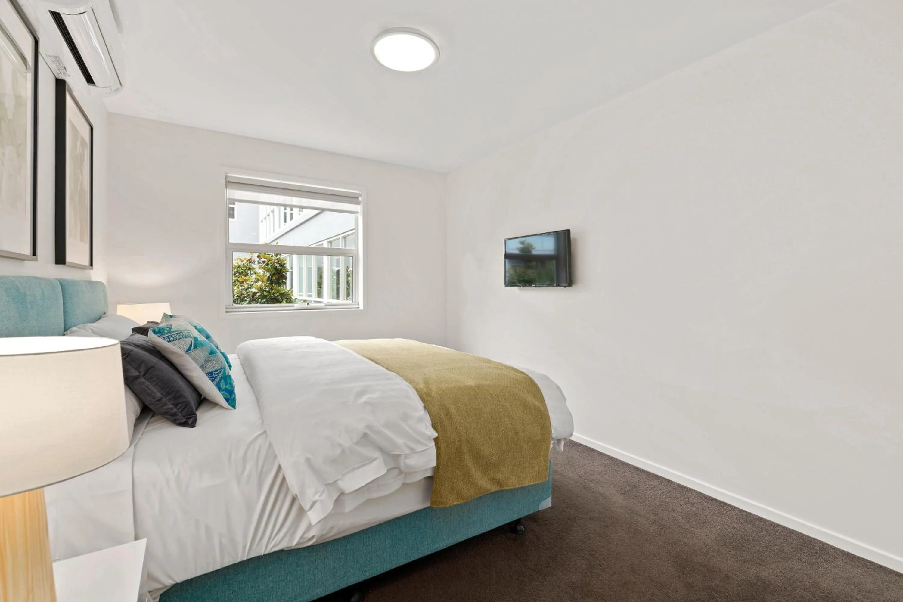 Bed in Burwood Serviced Apartments