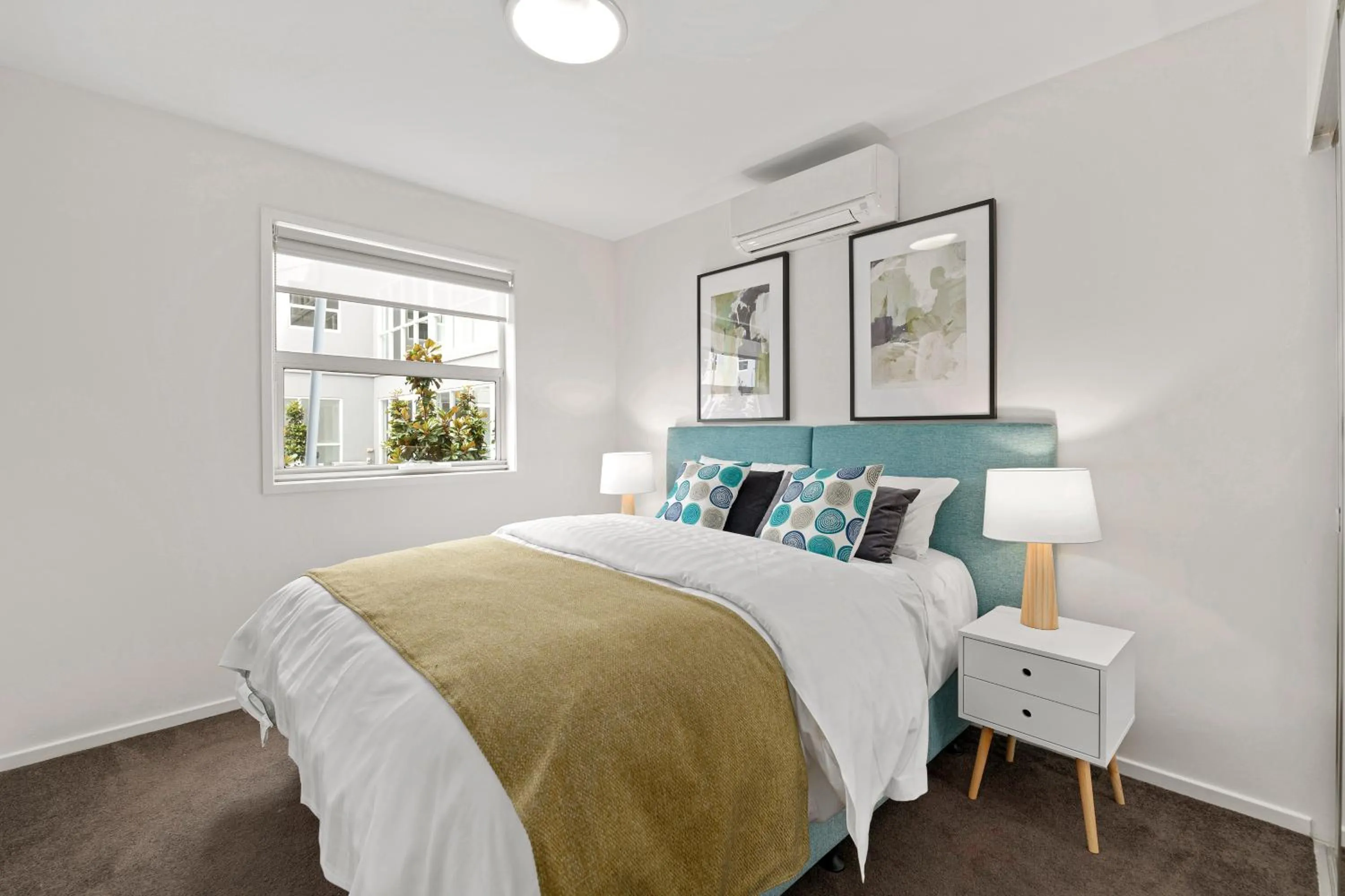 Bed in Burwood Serviced Apartments