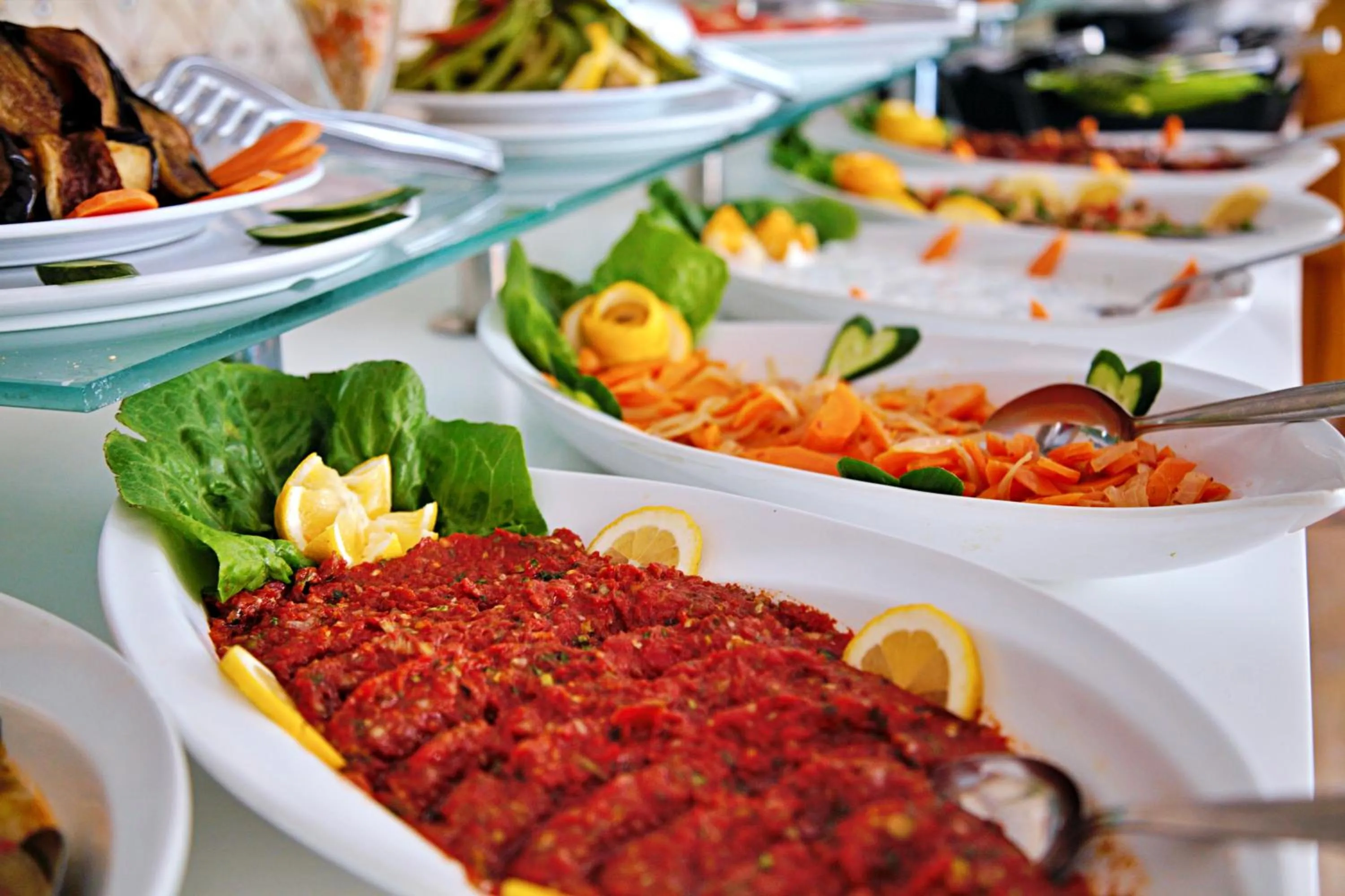 Restaurant/places to eat in Side Legend Hotel